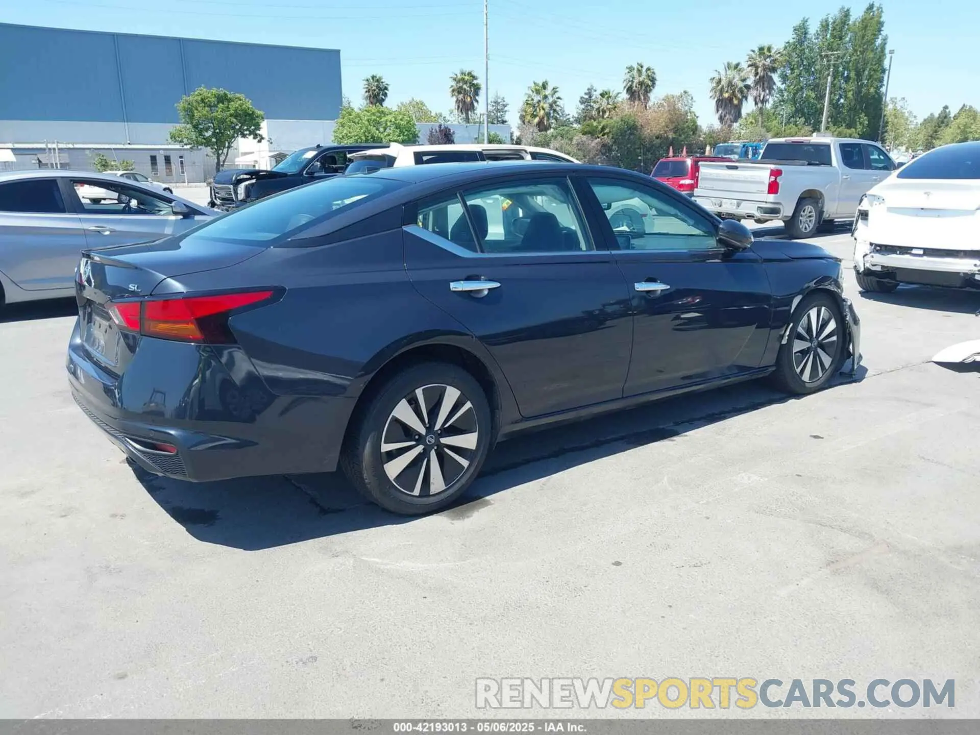 4 fotografías del automóvil dañado 1N4BL4EV3KC129191 NISSAN ALTIMA 2019