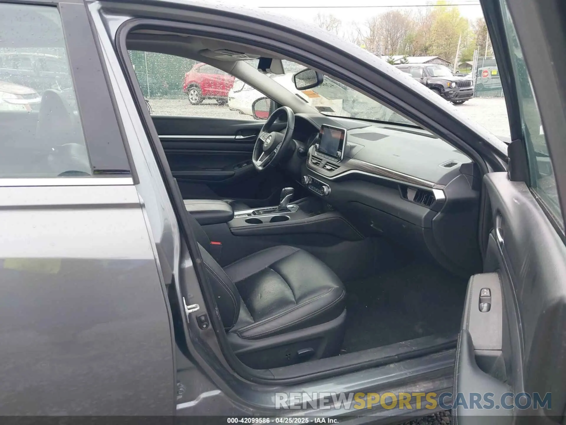 5 fotografías del automóvil dañado 1N4BL4EV3KC245295 NISSAN ALTIMA 2019