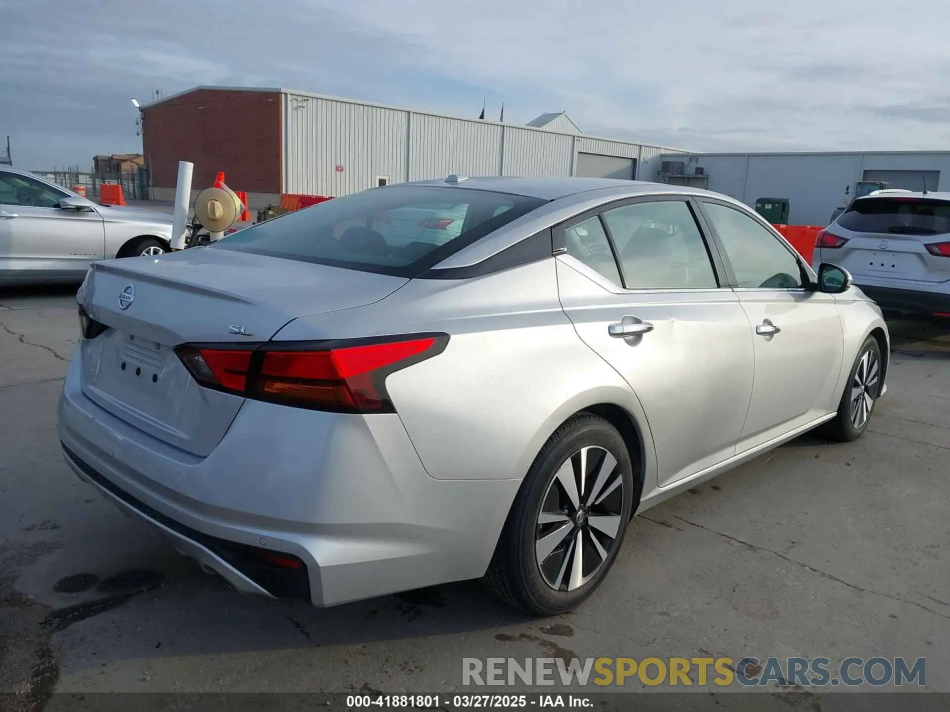 4 fotografías del automóvil dañado 1N4BL4EV3KC246527 NISSAN ALTIMA 2019