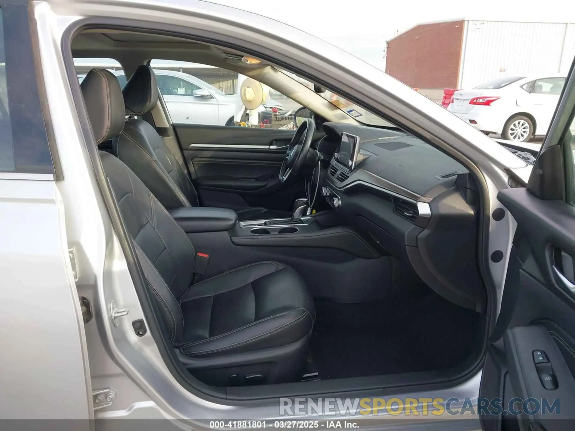 5 fotografías del automóvil dañado 1N4BL4EV3KC246527 NISSAN ALTIMA 2019