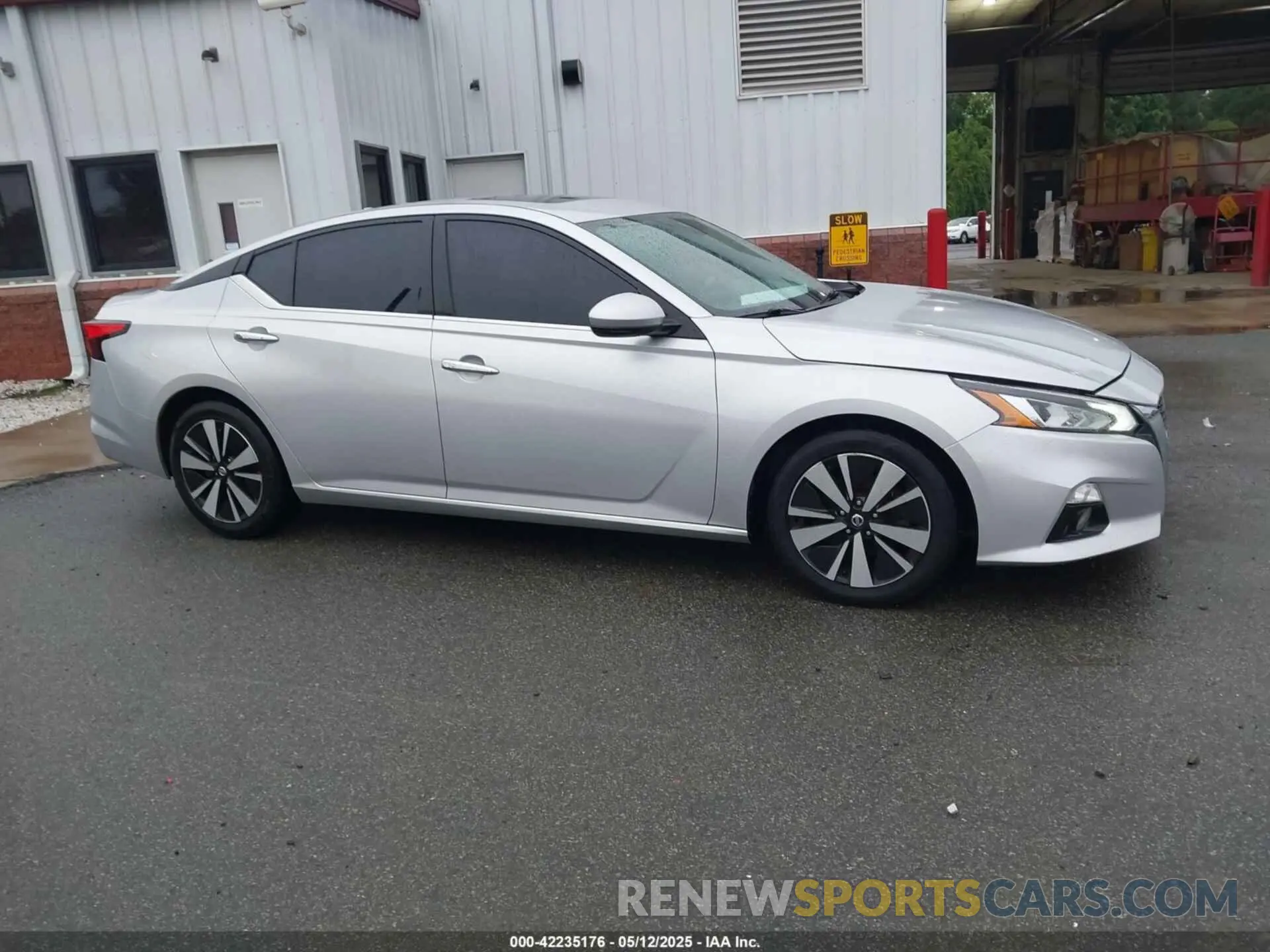 13 fotografías del automóvil dañado 1N4BL4EV3KC246575 NISSAN ALTIMA 2019