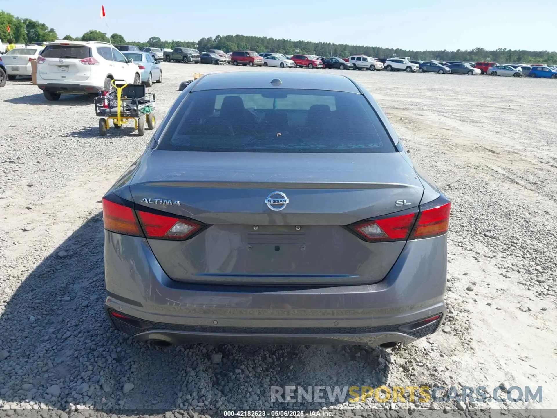 16 fotografías del automóvil dañado 1N4BL4EV4KC189223 NISSAN ALTIMA 2019