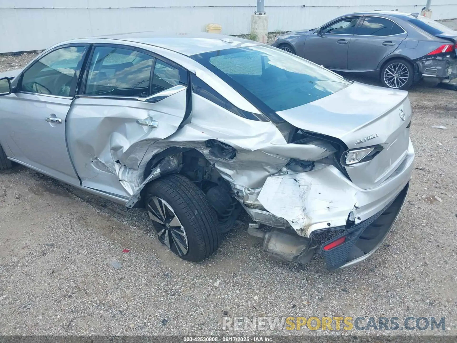 18 fotografías del automóvil dañado 1N4BL4EV4KC256855 NISSAN ALTIMA 2019