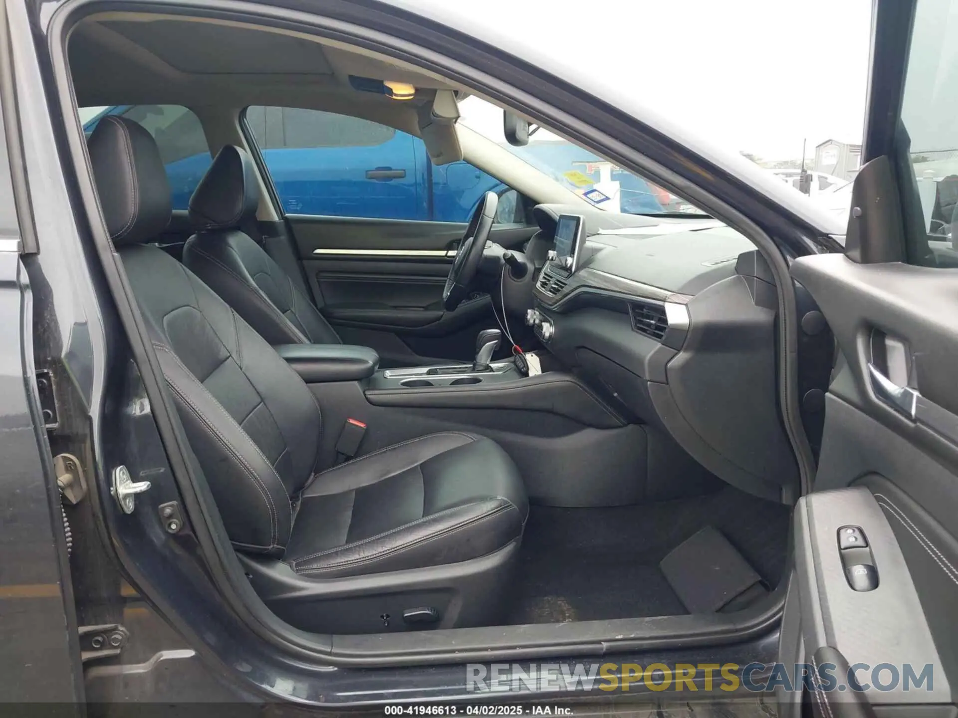 5 fotografías del automóvil dañado 1N4BL4EV5KC129242 NISSAN ALTIMA 2019