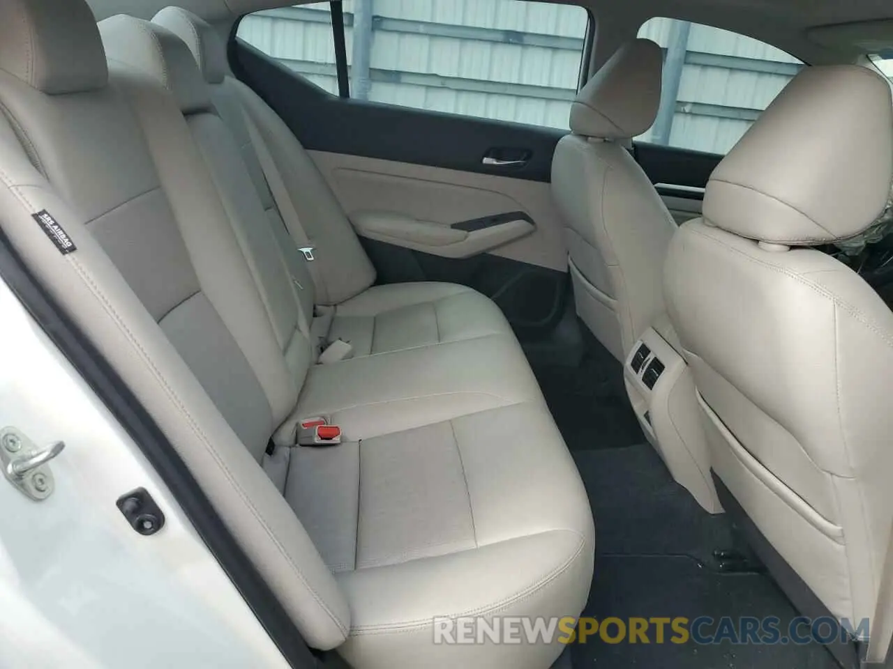 10 fotografías del automóvil dañado 1N4BL4EV6KC156112 NISSAN ALTIMA 2019