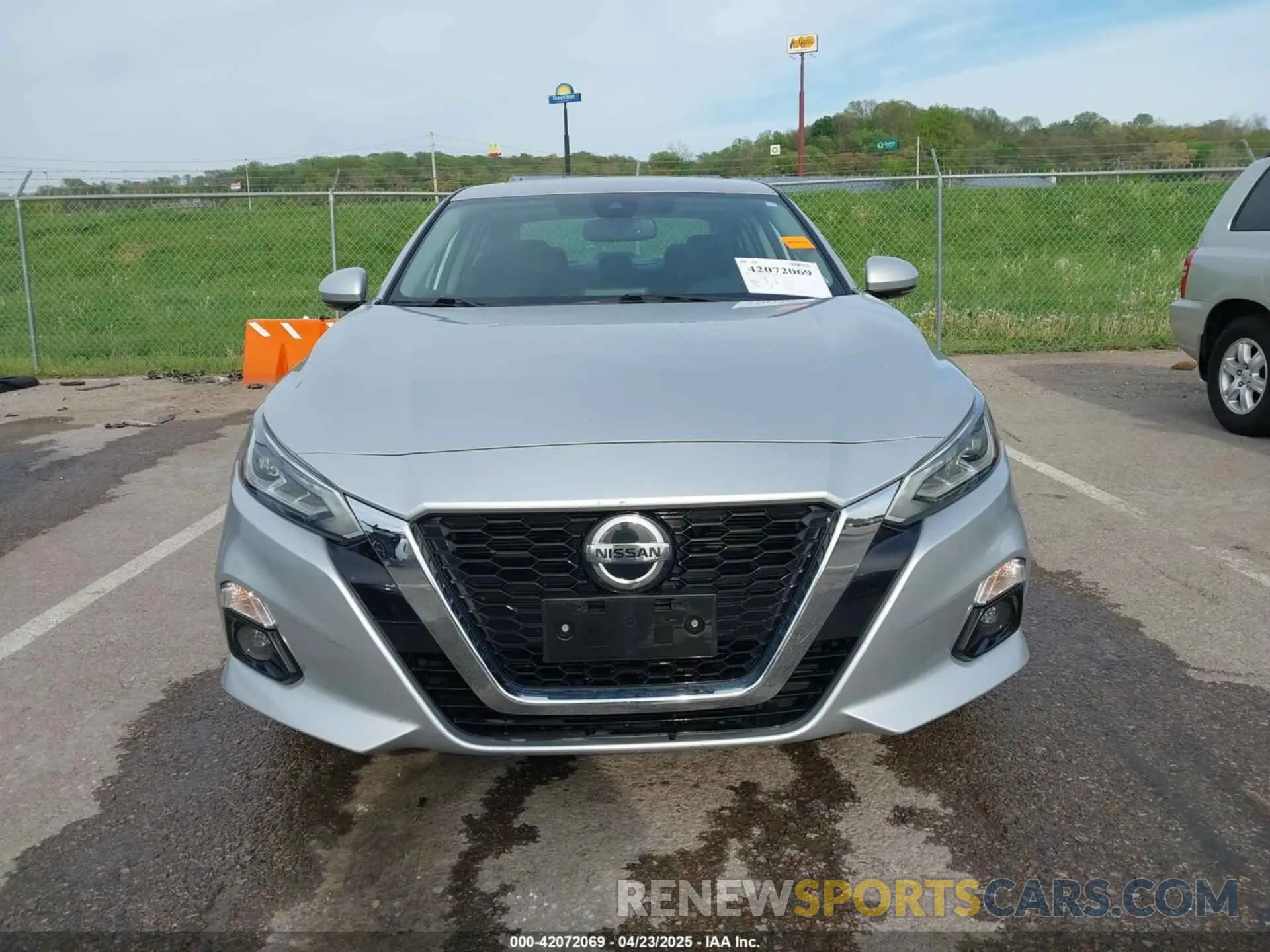12 fotografías del automóvil dañado 1N4BL4EV6KC181141 NISSAN ALTIMA 2019
