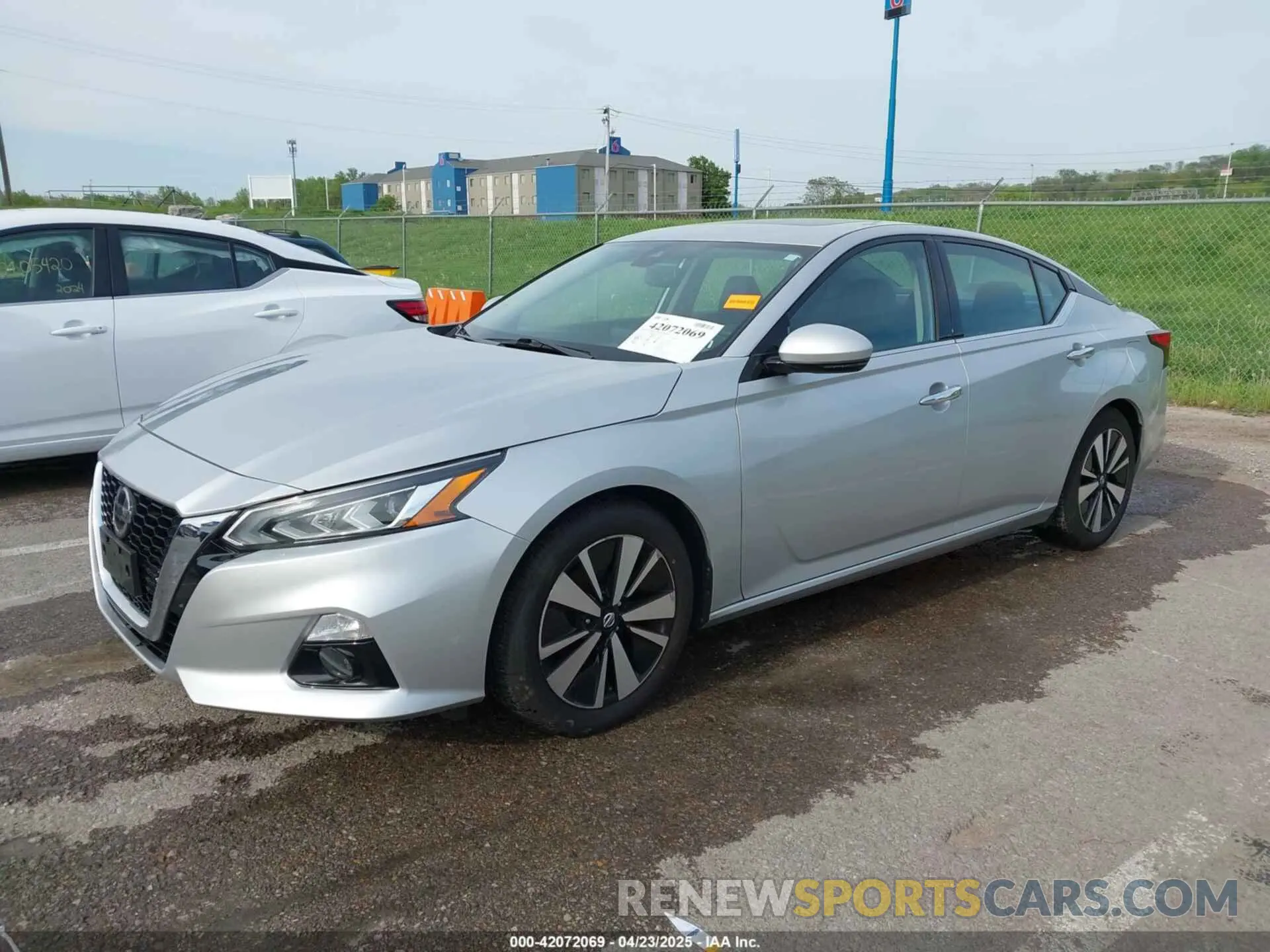 2 fotografías del automóvil dañado 1N4BL4EV6KC181141 NISSAN ALTIMA 2019