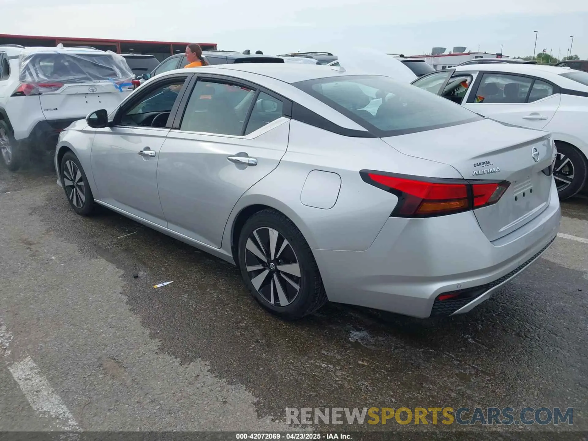 3 fotografías del automóvil dañado 1N4BL4EV6KC181141 NISSAN ALTIMA 2019