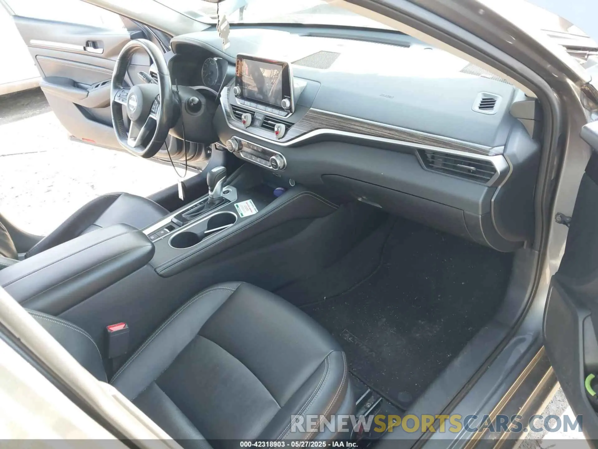 5 fotografías del automóvil dañado 1N4BL4EV7KC159830 NISSAN ALTIMA 2019