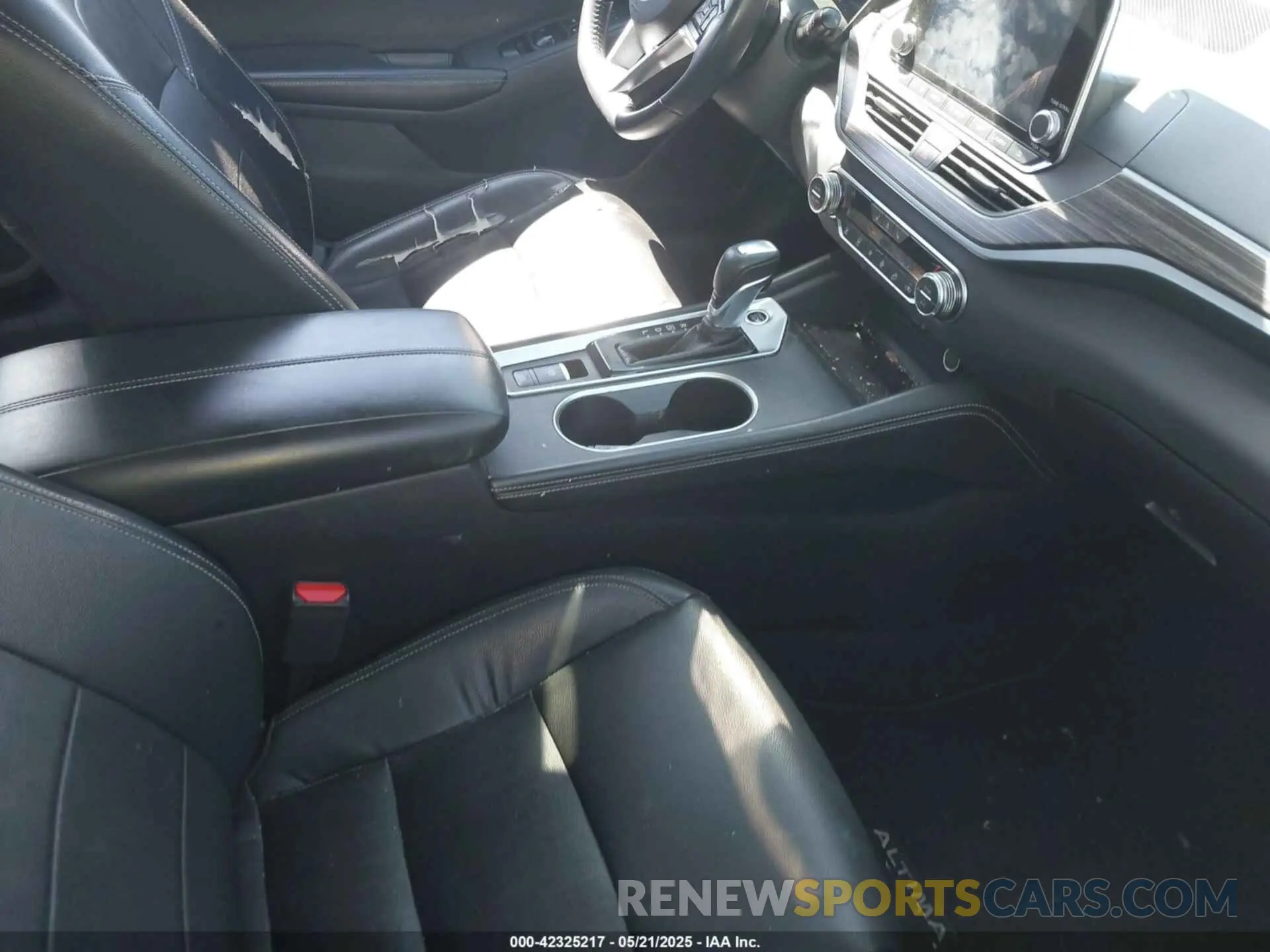 5 fotografías del automóvil dañado 1N4BL4EV7KC229536 NISSAN ALTIMA 2019