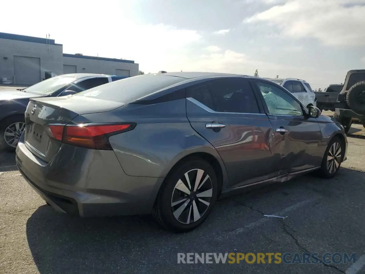3 fotografías del automóvil dañado 1N4BL4EV8KC159111 NISSAN ALTIMA 2019