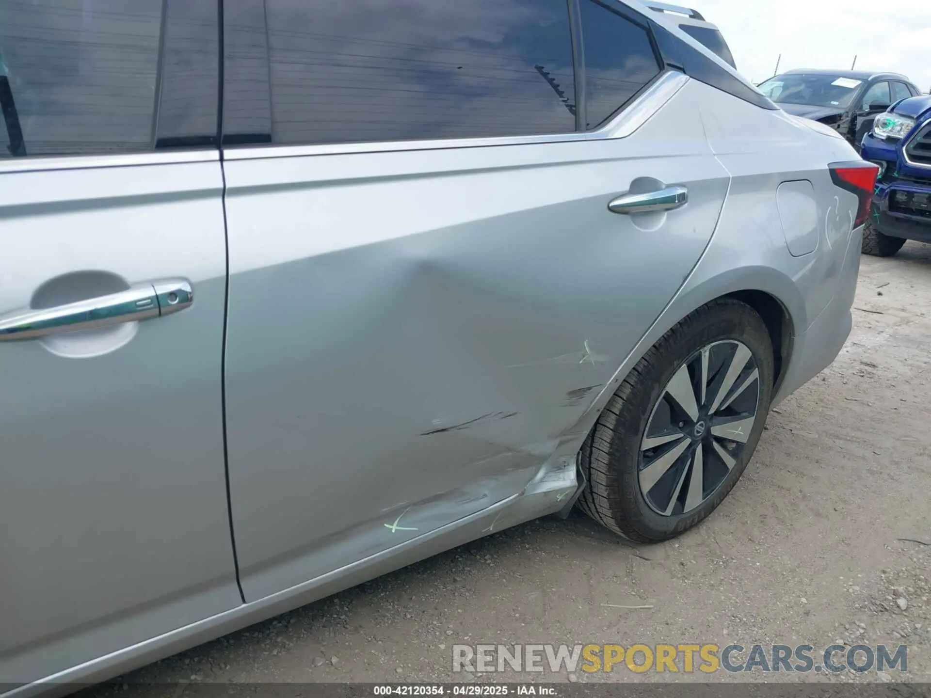 6 fotografías del automóvil dañado 1N4BL4EV8KC189905 NISSAN ALTIMA 2019