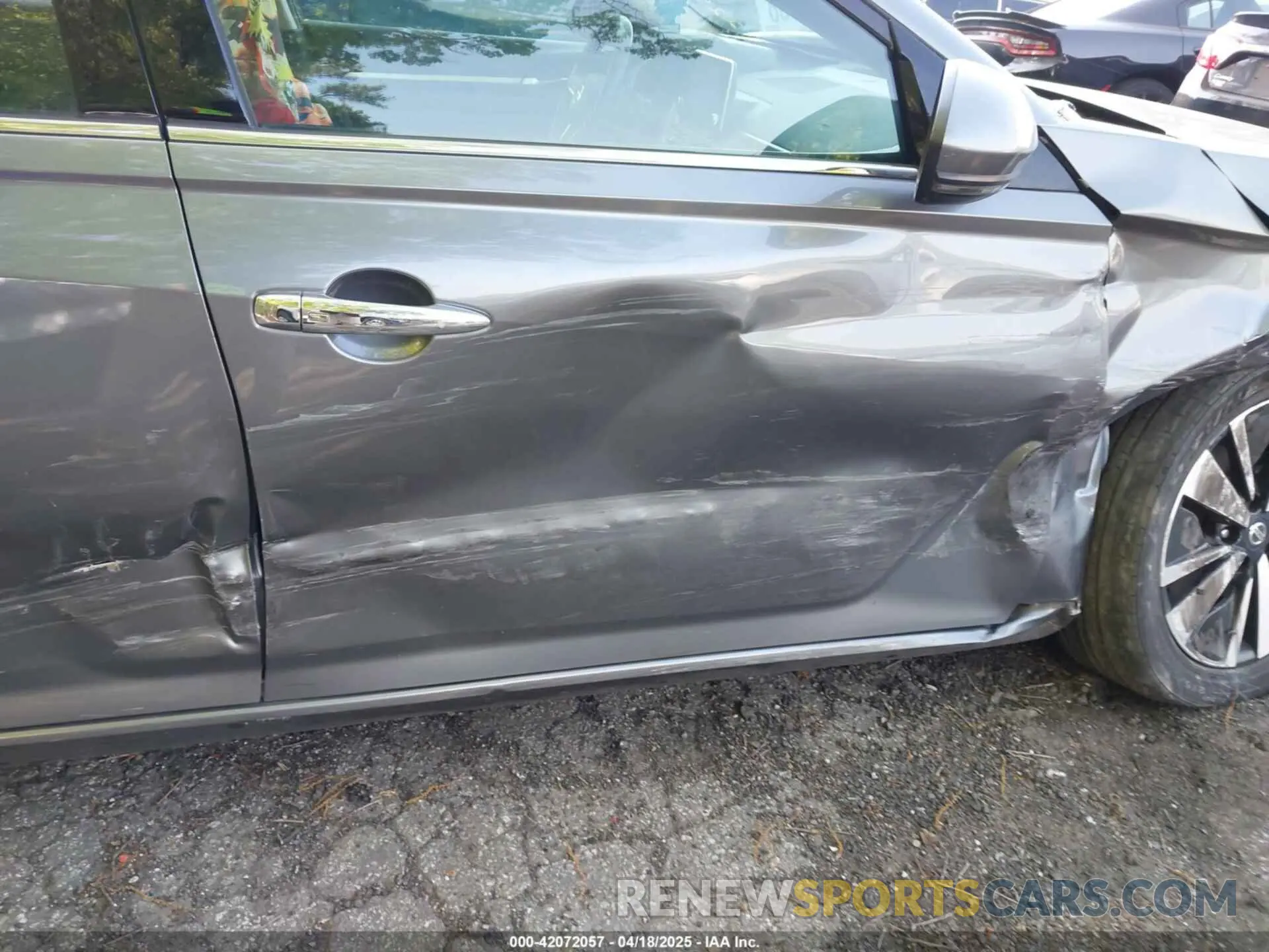 19 fotografías del automóvil dañado 1N4BL4EV9KC229456 NISSAN ALTIMA 2019