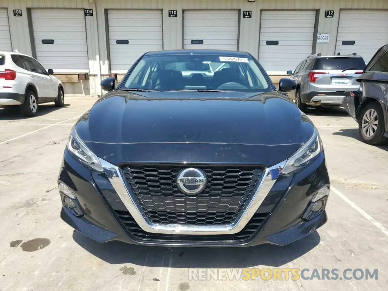 5 fotografías del automóvil dañado 1N4BL4EV9KC259430 NISSAN ALTIMA 2019