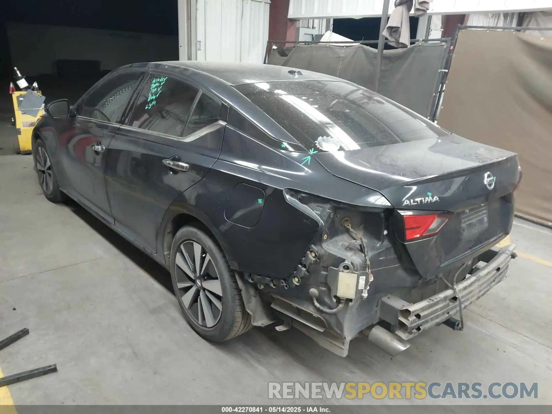 3 fotografías del automóvil dañado 1N4BL4EVXKC240546 NISSAN ALTIMA 2019