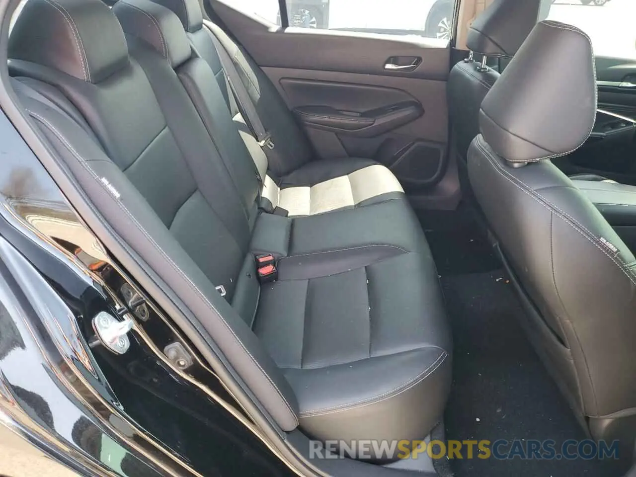 10 fotografías del automóvil dañado 1N4BL4EW3KN314256 NISSAN ALTIMA 2019