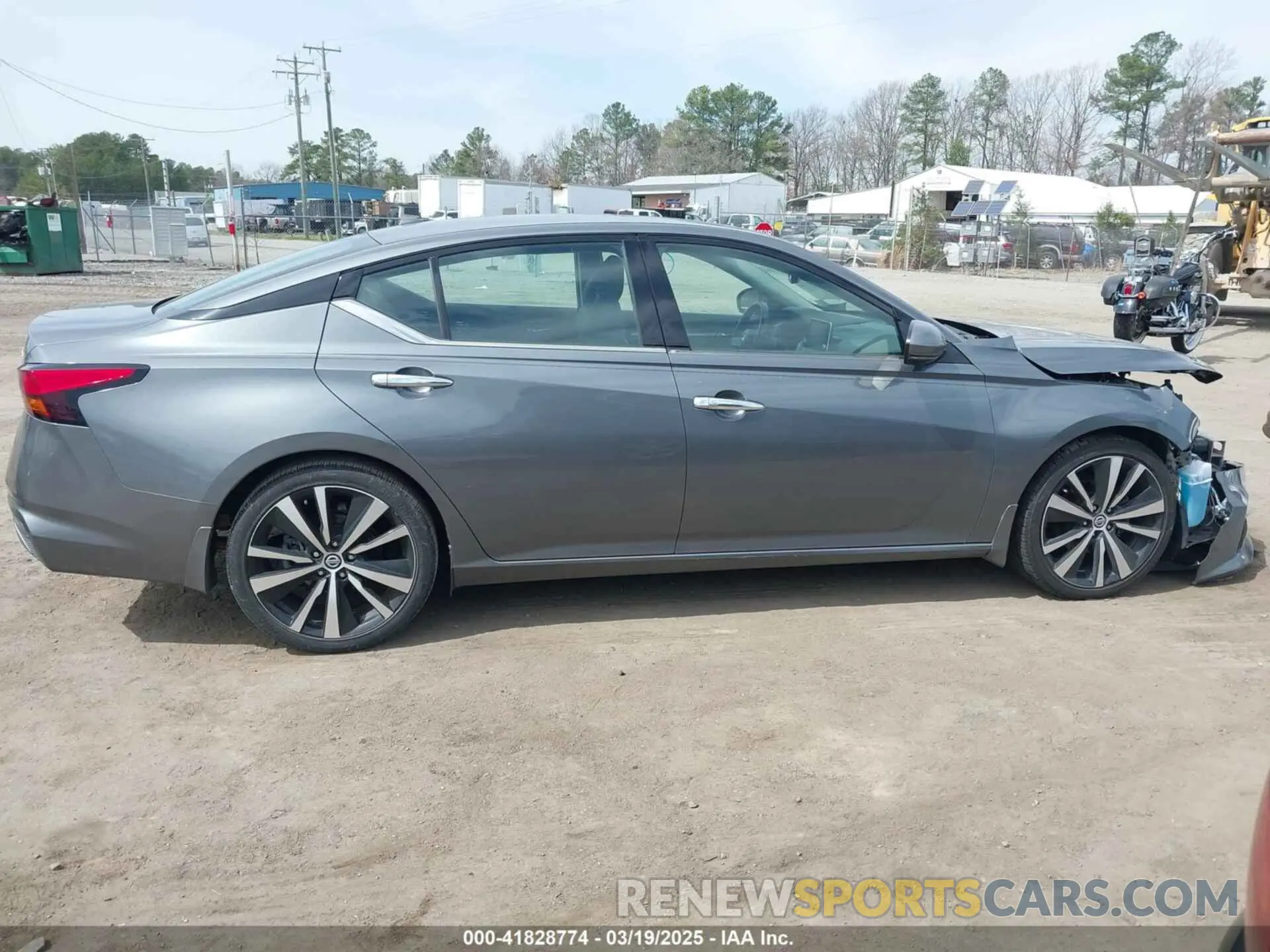 13 fotografías del automóvil dañado 1N4BL4FV1KC104563 NISSAN ALTIMA 2019