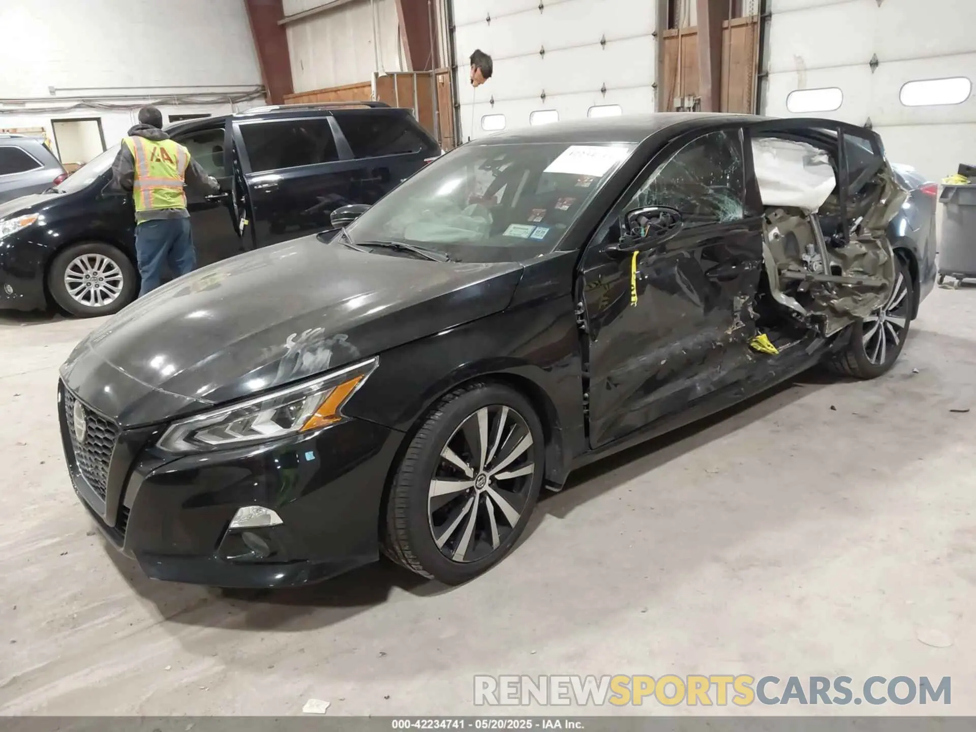 2 fotografías del automóvil dañado 1N4BL4FV4KC173456 NISSAN ALTIMA 2019
