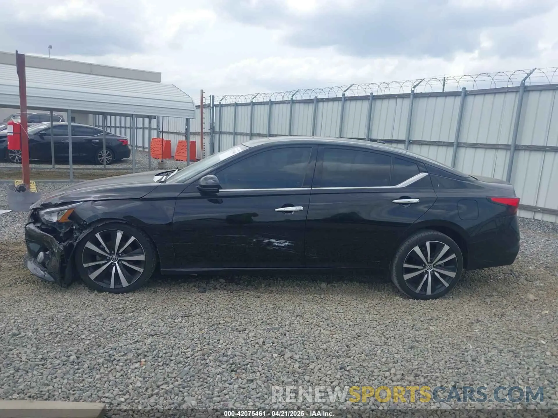 14 fotografías del automóvil dañado 1N4BL4FV6KC105773 NISSAN ALTIMA 2019