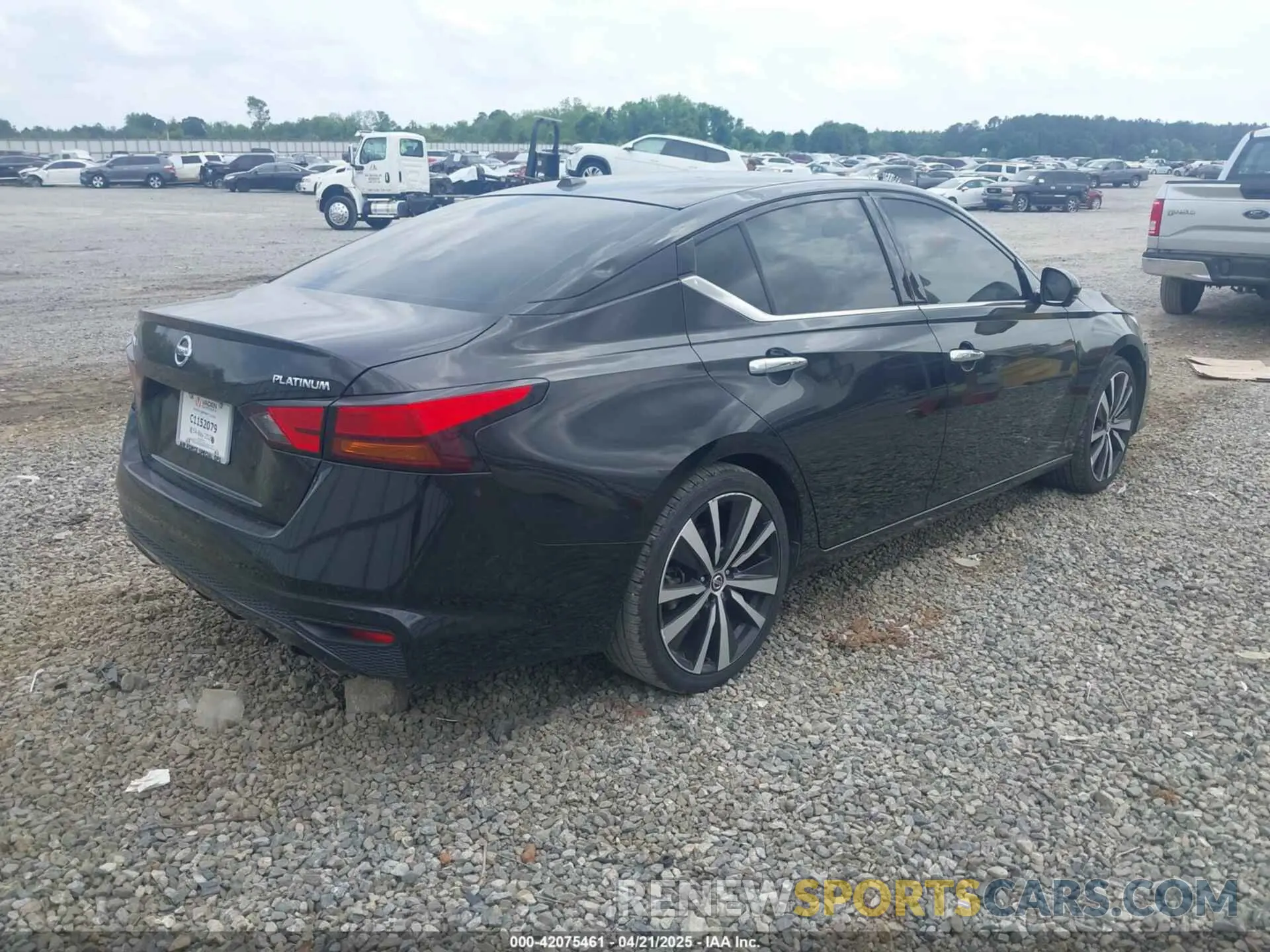 4 fotografías del automóvil dañado 1N4BL4FV6KC105773 NISSAN ALTIMA 2019