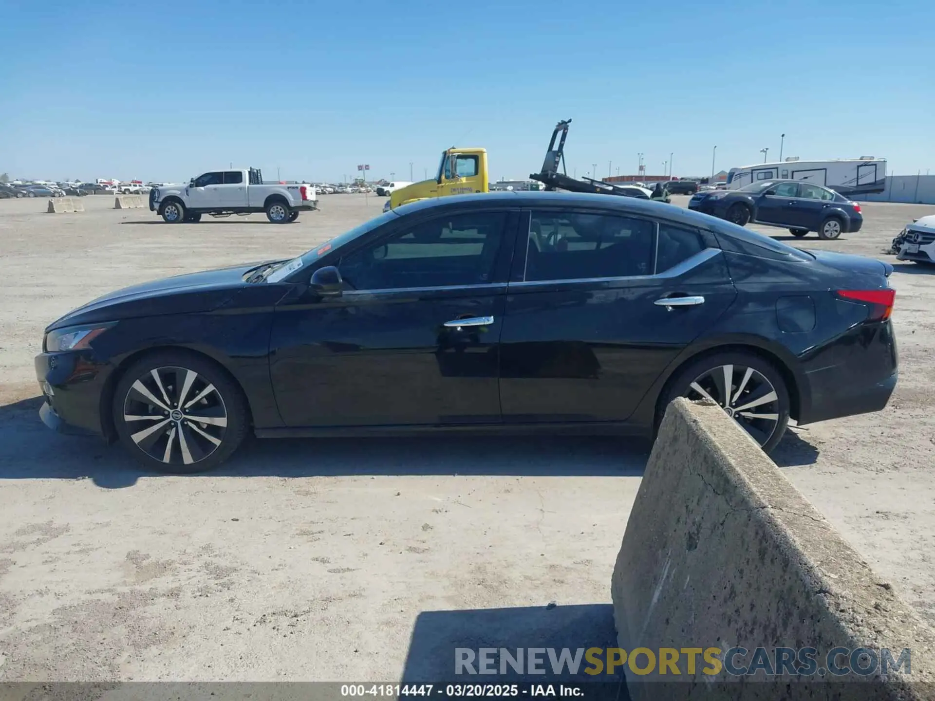 14 fotografías del automóvil dañado 1N4BL4FV9KC106514 NISSAN ALTIMA 2019