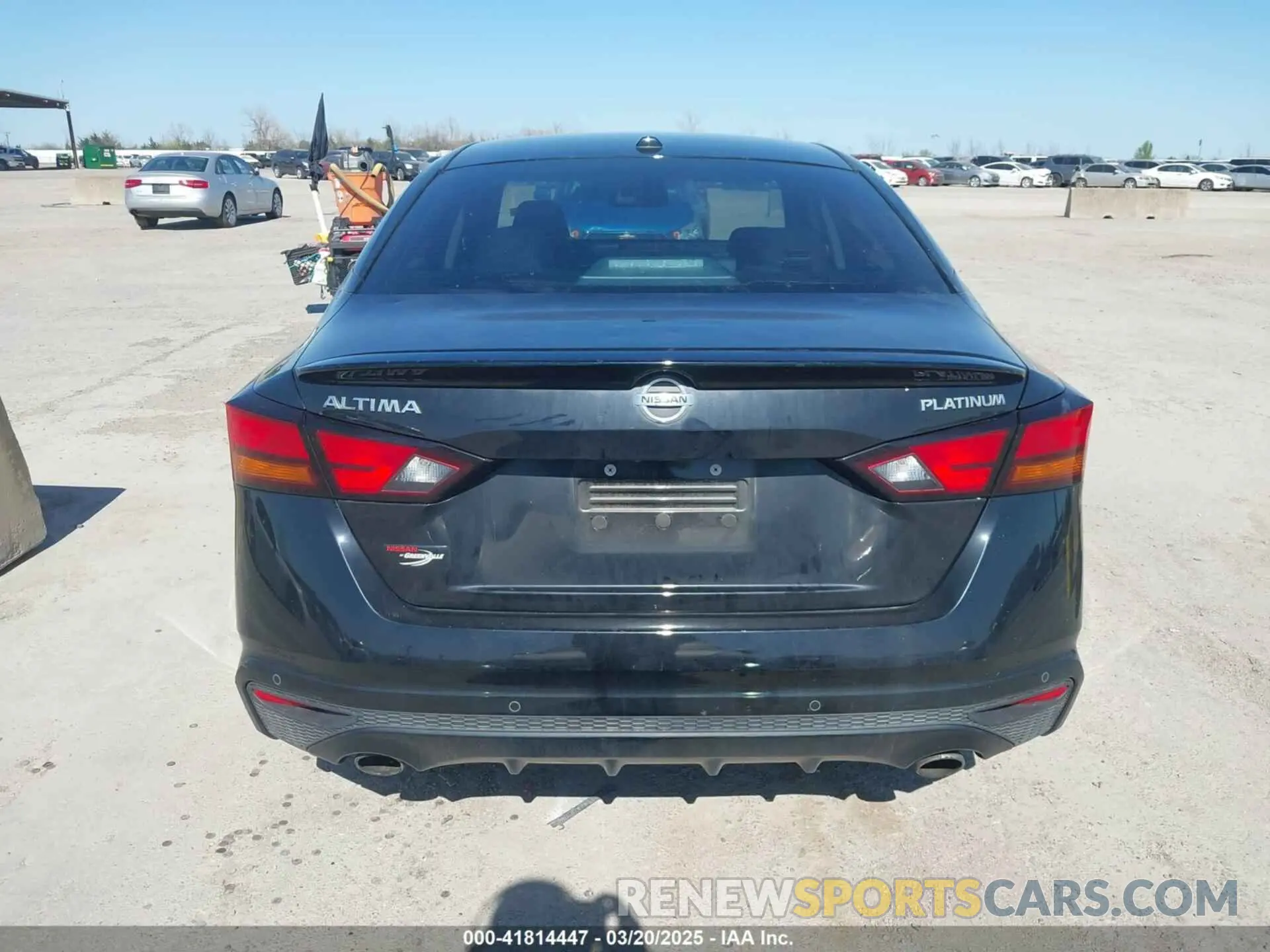 16 fotografías del automóvil dañado 1N4BL4FV9KC106514 NISSAN ALTIMA 2019