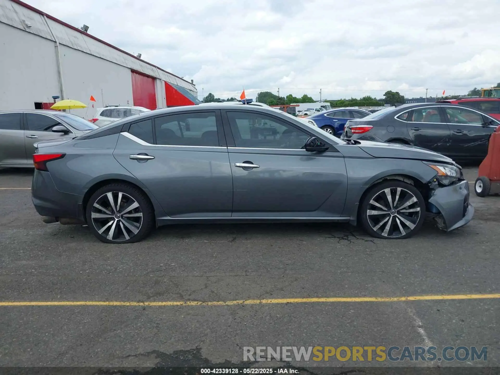 13 fotografías del automóvil dañado 1N4BL4FW5KC181946 NISSAN ALTIMA 2019