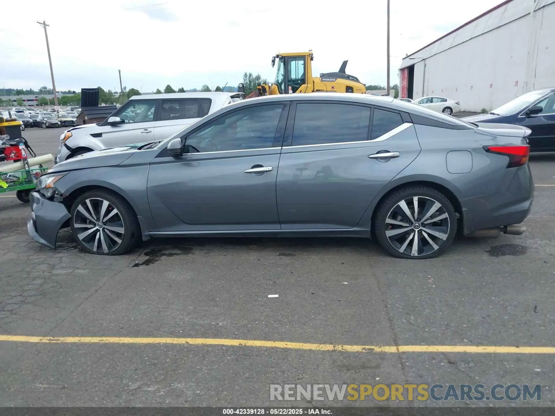 14 fotografías del automóvil dañado 1N4BL4FW5KC181946 NISSAN ALTIMA 2019