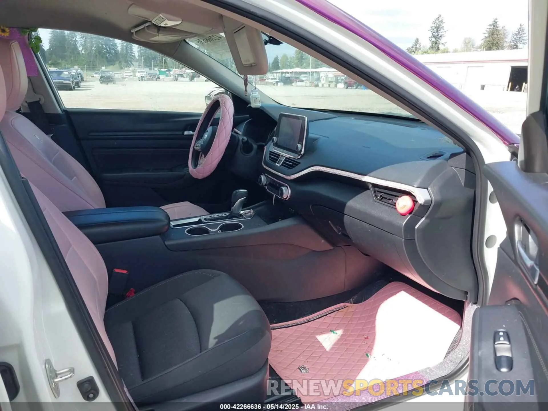 5 fotografías del automóvil dañado 1N4BL4BV0LC135231 NISSAN ALTIMA 2020