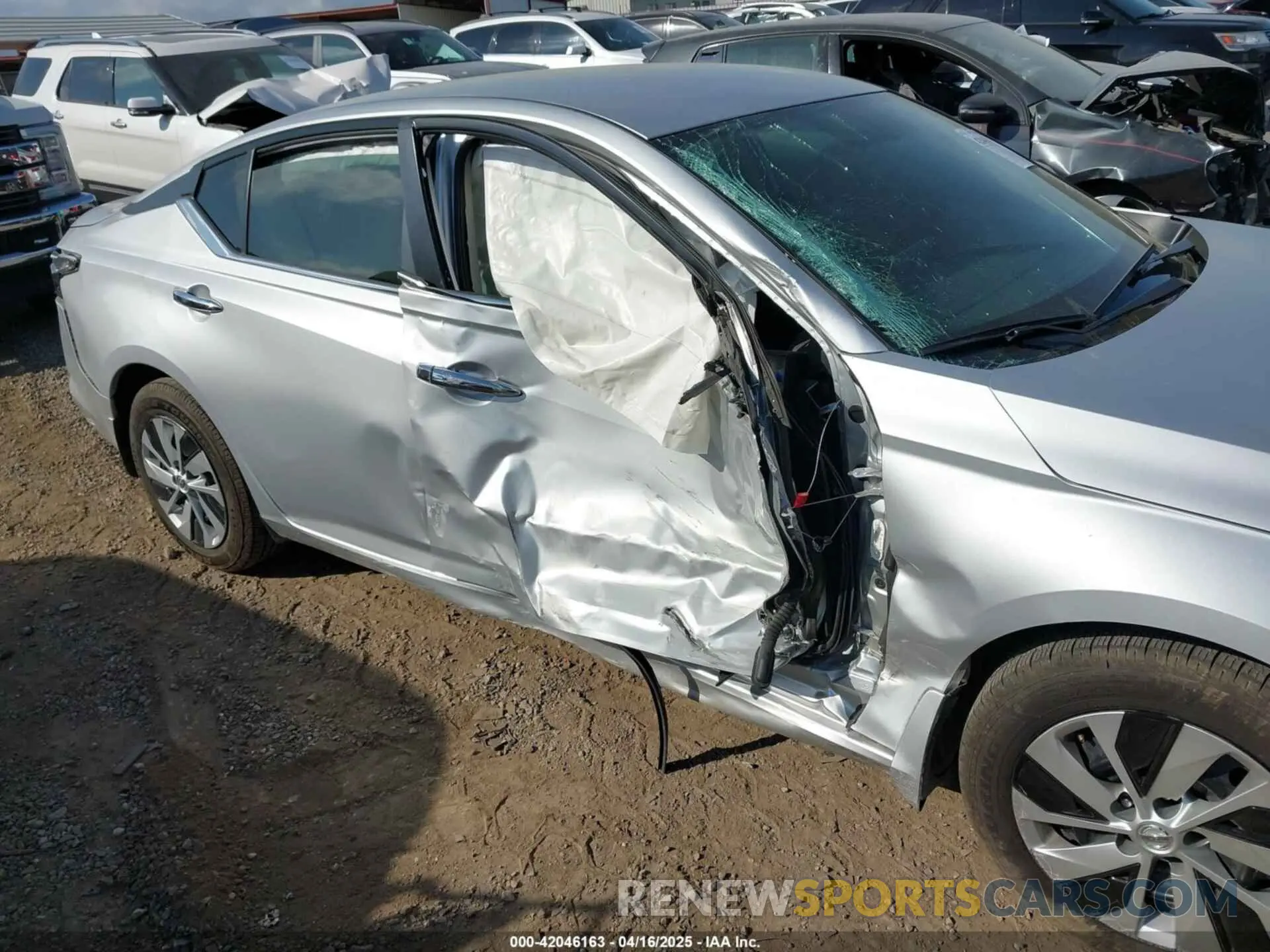 13 fotografías del automóvil dañado 1N4BL4BV0LC265803 NISSAN ALTIMA 2020