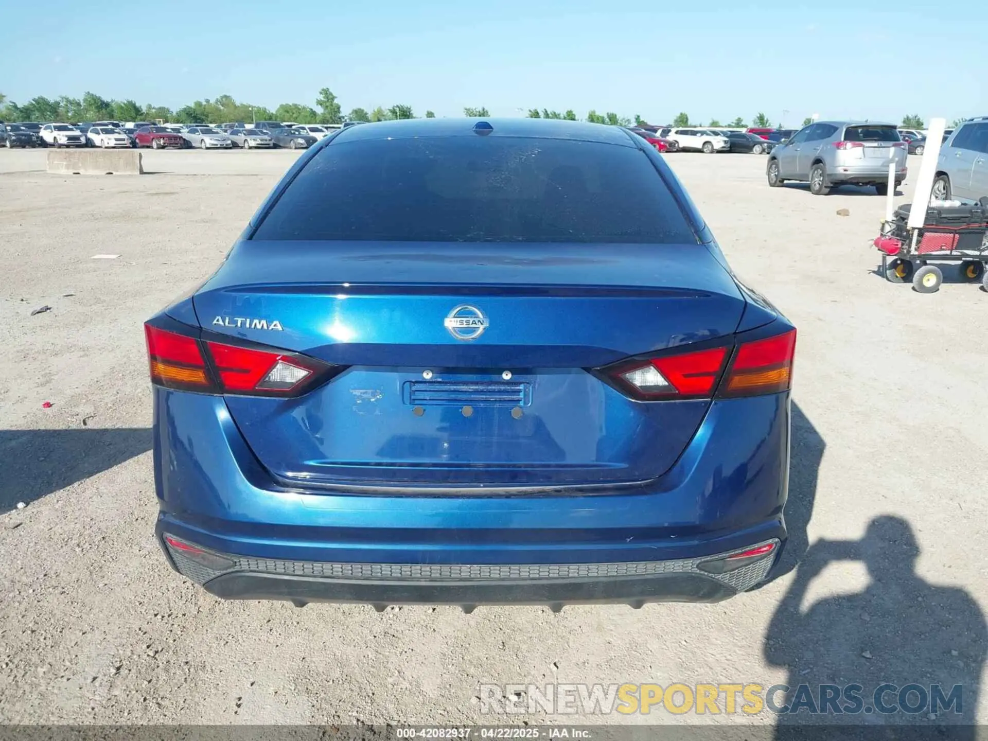16 fotografías del automóvil dañado 1N4BL4BV0LN313160 NISSAN ALTIMA 2020