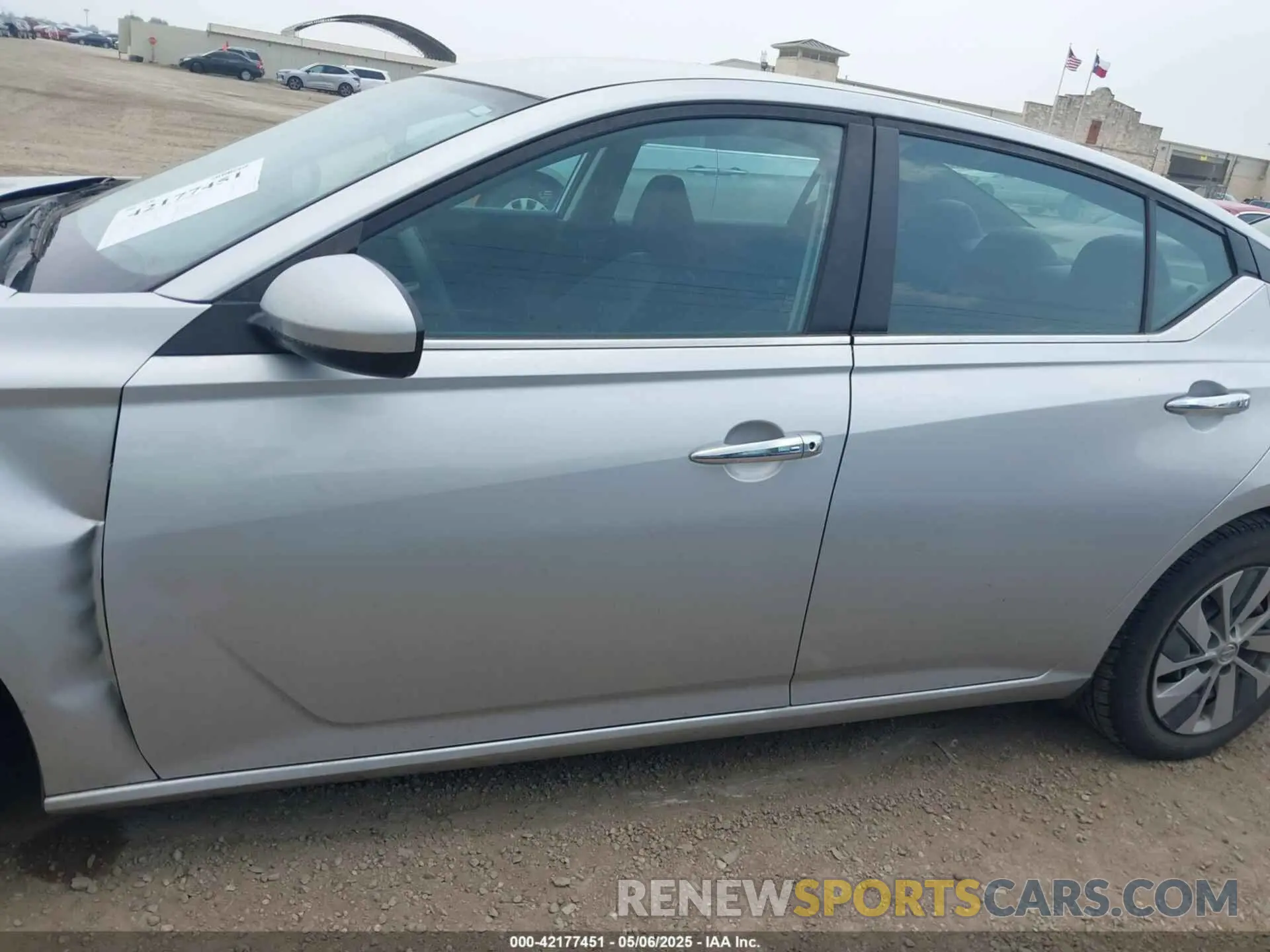14 fotografías del automóvil dañado 1N4BL4BV2LC159837 NISSAN ALTIMA 2020