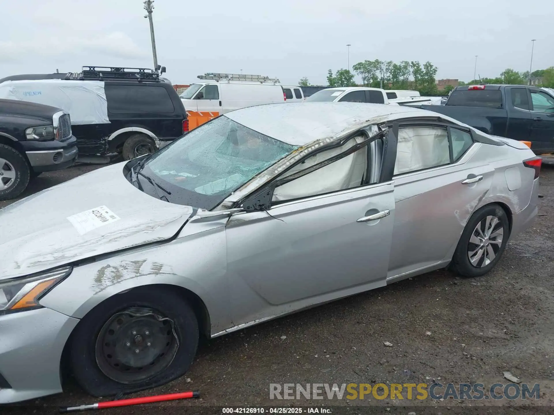 13 fotografías del automóvil dañado 1N4BL4BV2LN301799 NISSAN ALTIMA 2020