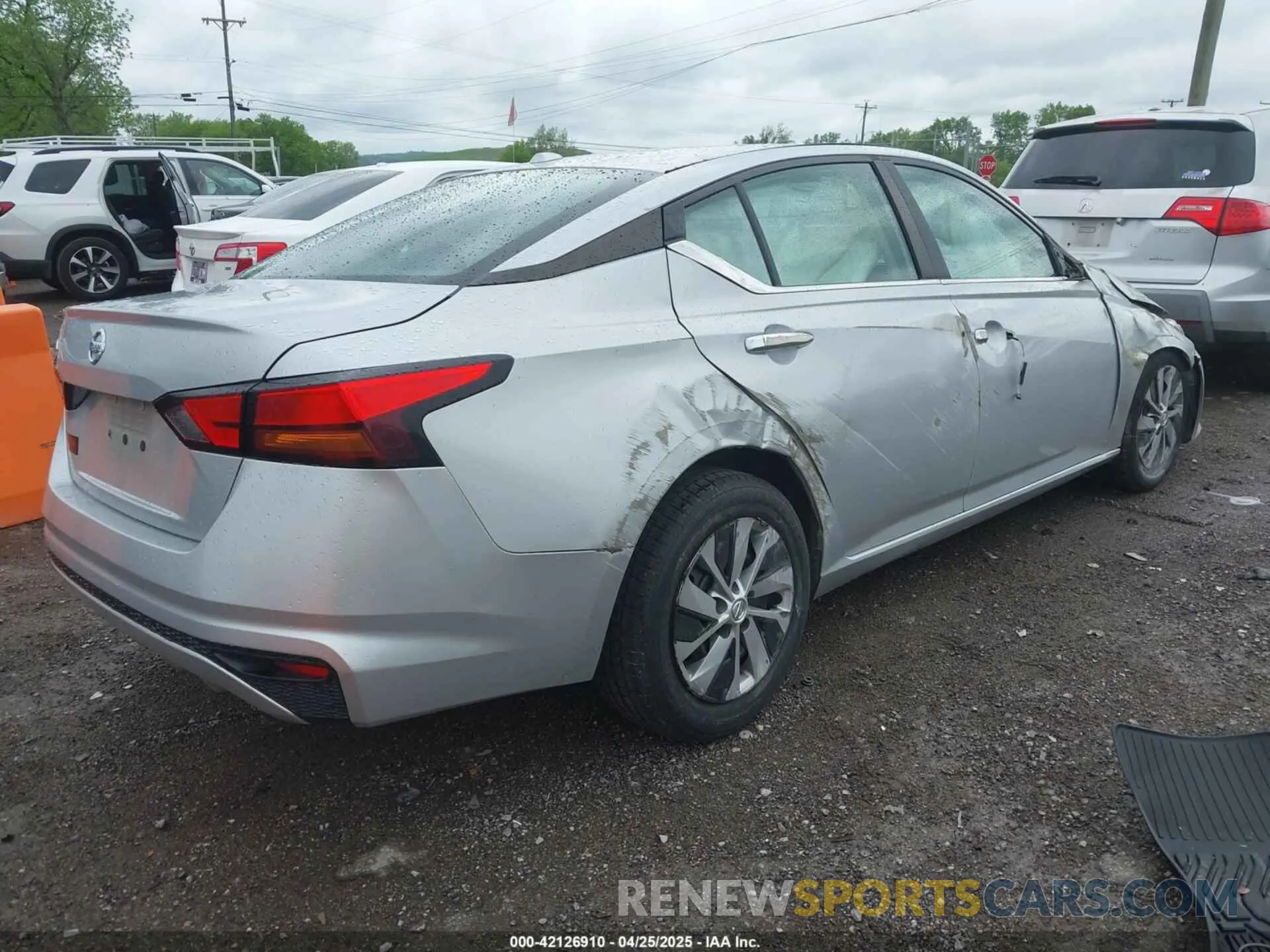 4 fotografías del automóvil dañado 1N4BL4BV2LN301799 NISSAN ALTIMA 2020