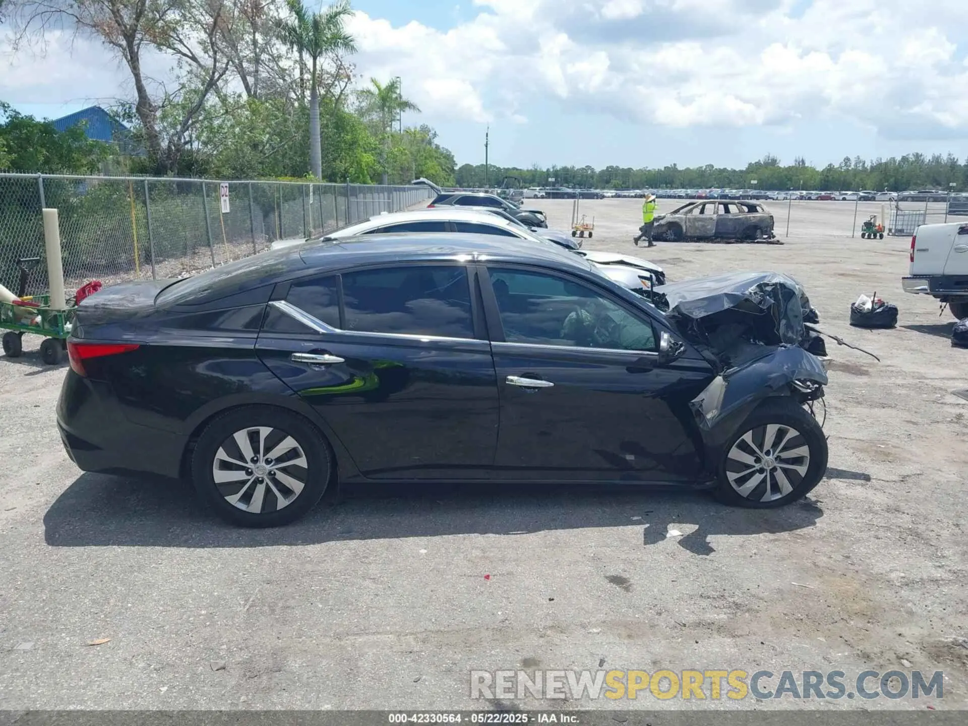 14 fotografías del automóvil dañado 1N4BL4BV3LC155845 NISSAN ALTIMA 2020