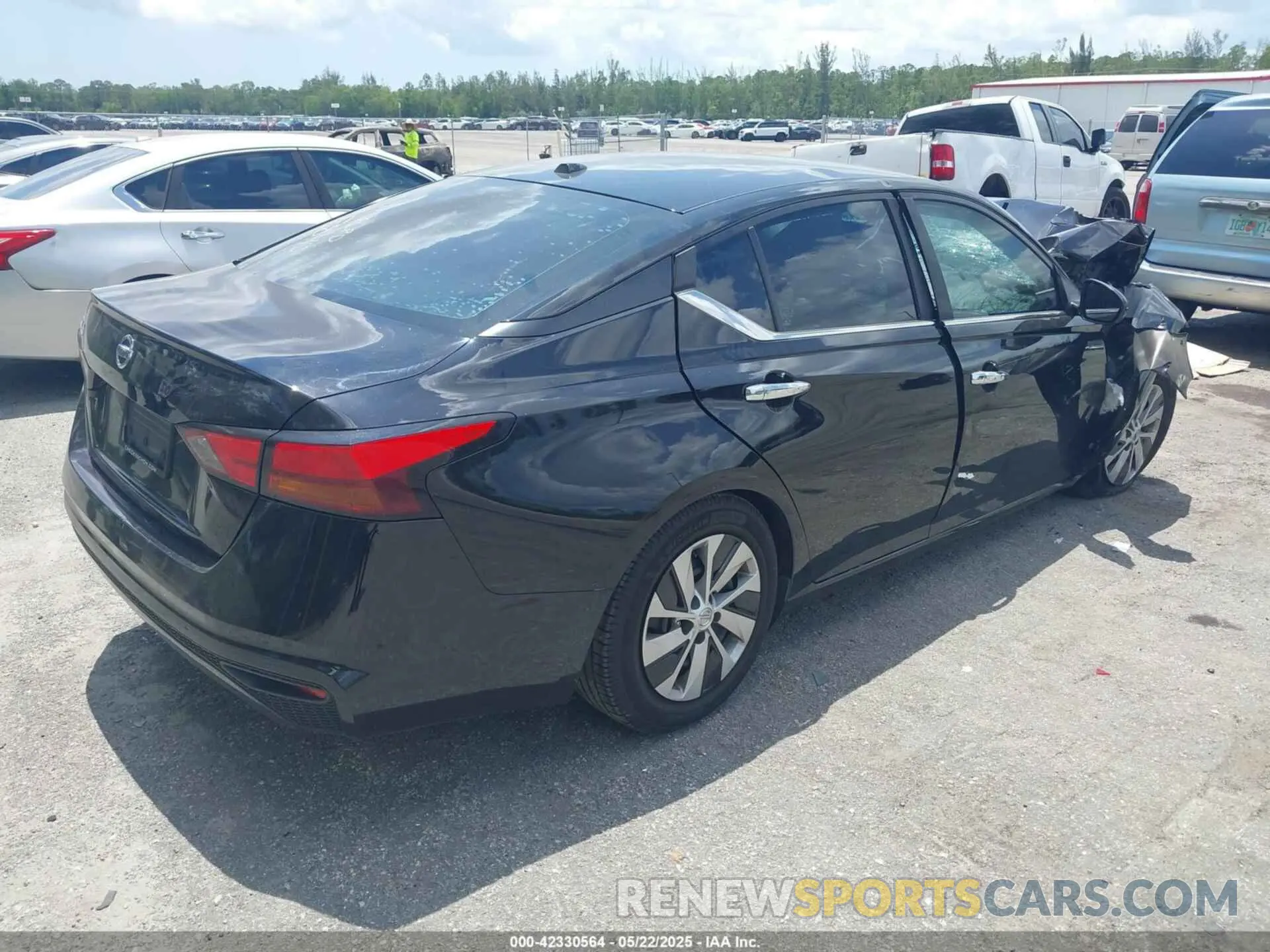 4 fotografías del automóvil dañado 1N4BL4BV3LC155845 NISSAN ALTIMA 2020