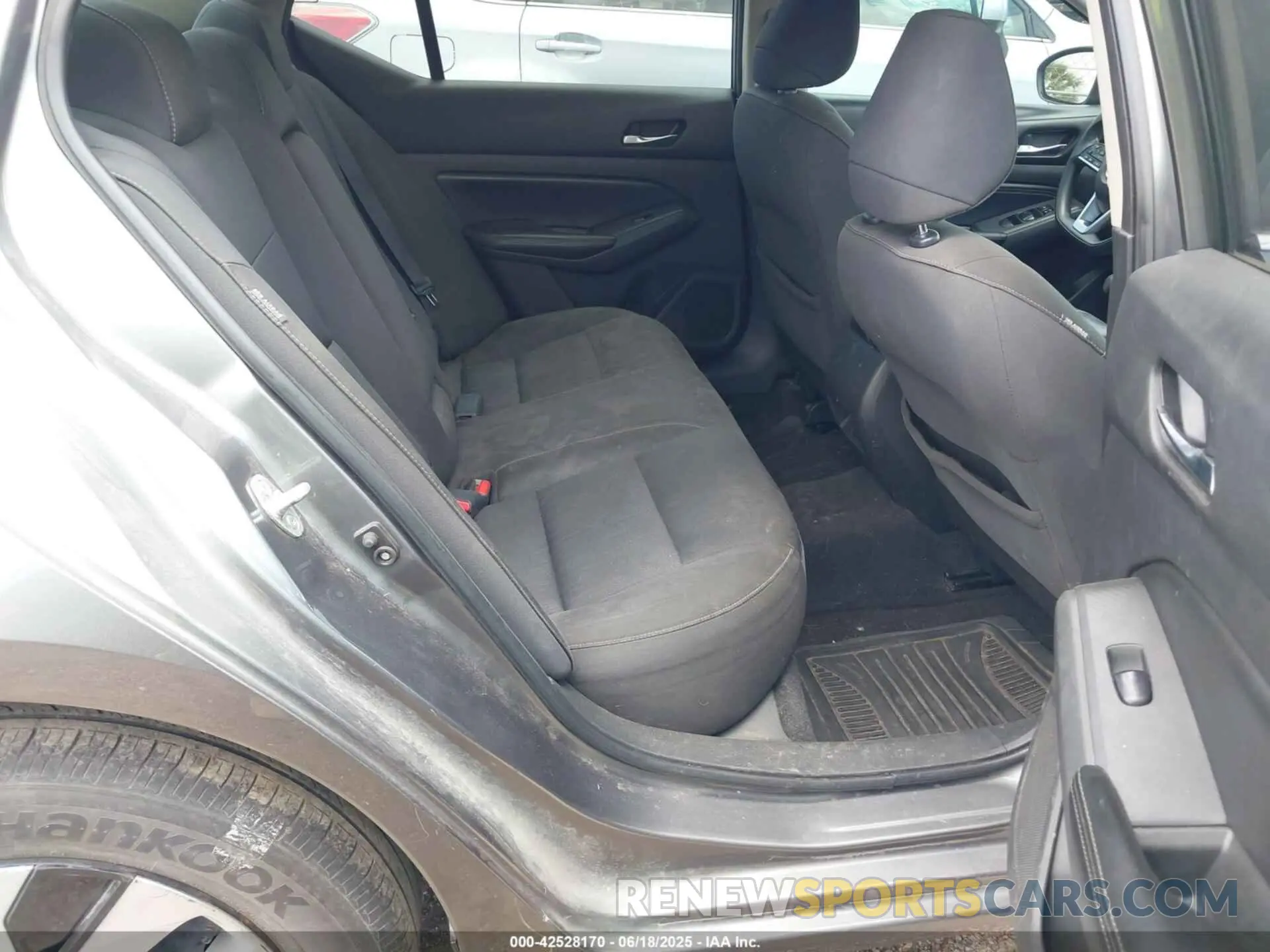 8 fotografías del automóvil dañado 1N4BL4BV3LC204557 NISSAN ALTIMA 2020