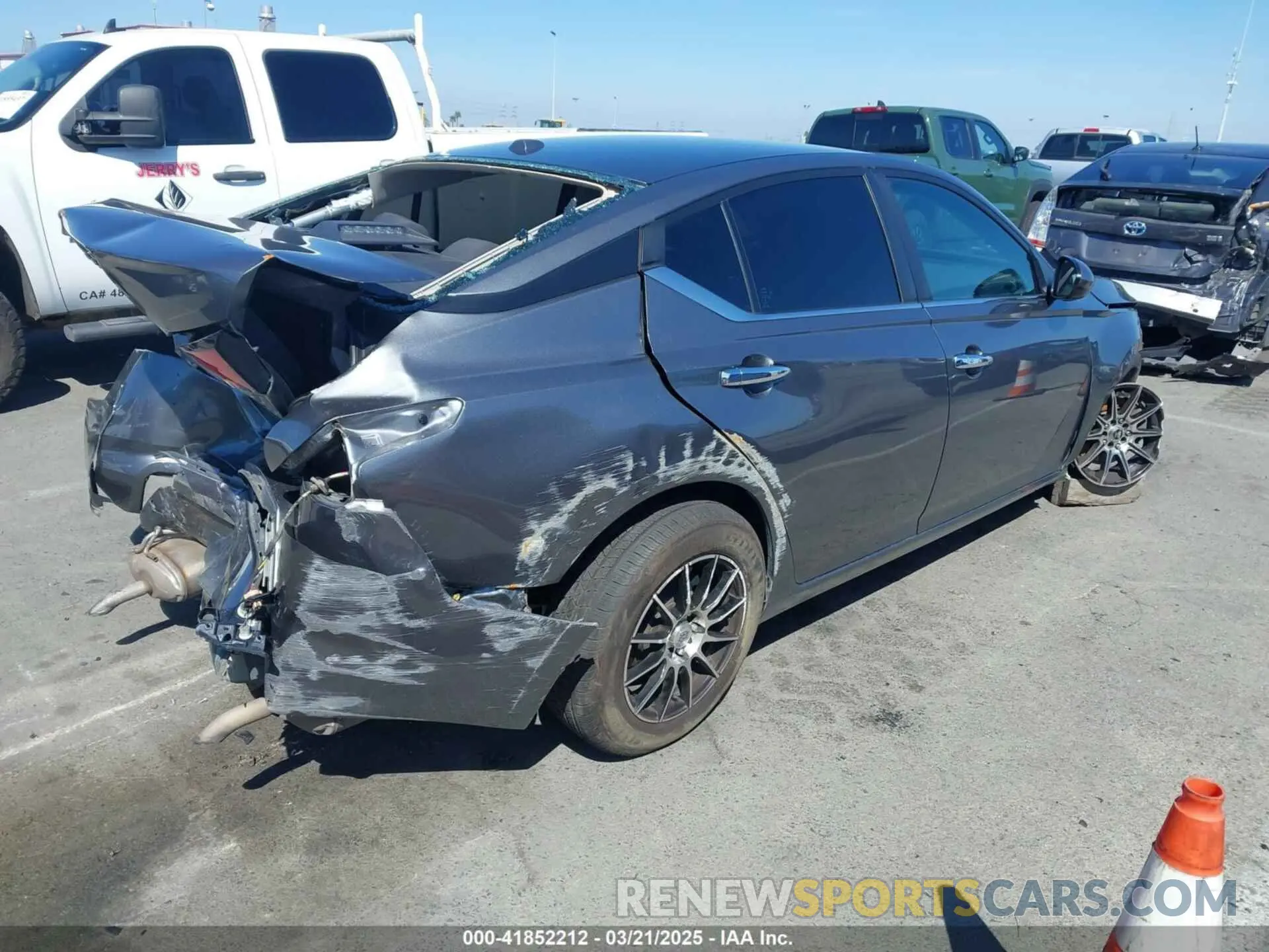4 fotografías del automóvil dañado 1N4BL4BV3LC277685 NISSAN ALTIMA 2020
