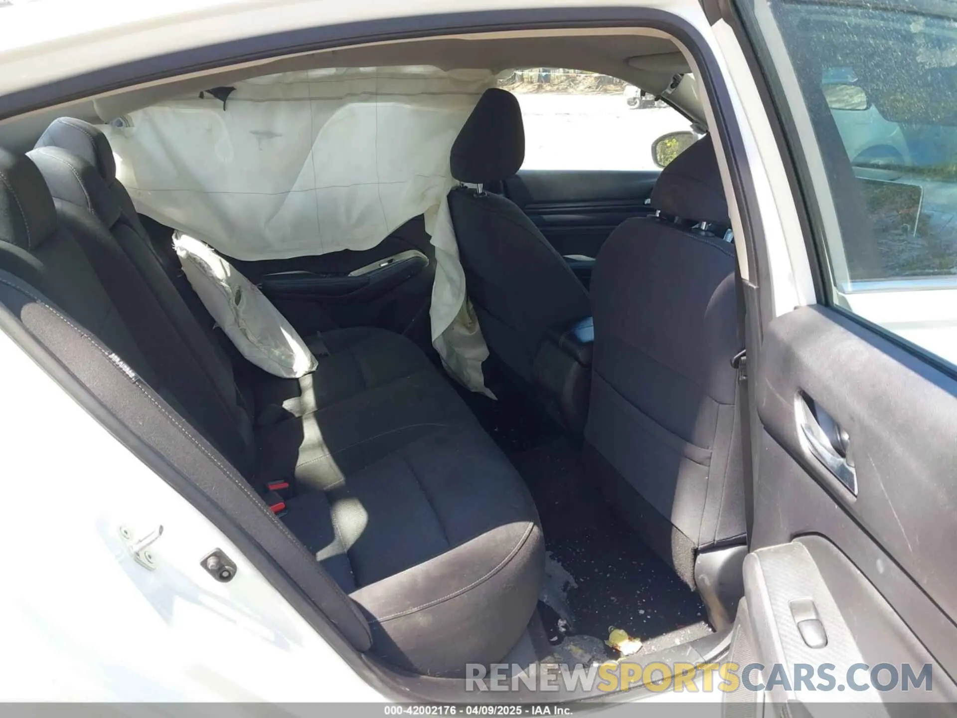 8 fotografías del automóvil dañado 1N4BL4BV4LC230343 NISSAN ALTIMA 2020