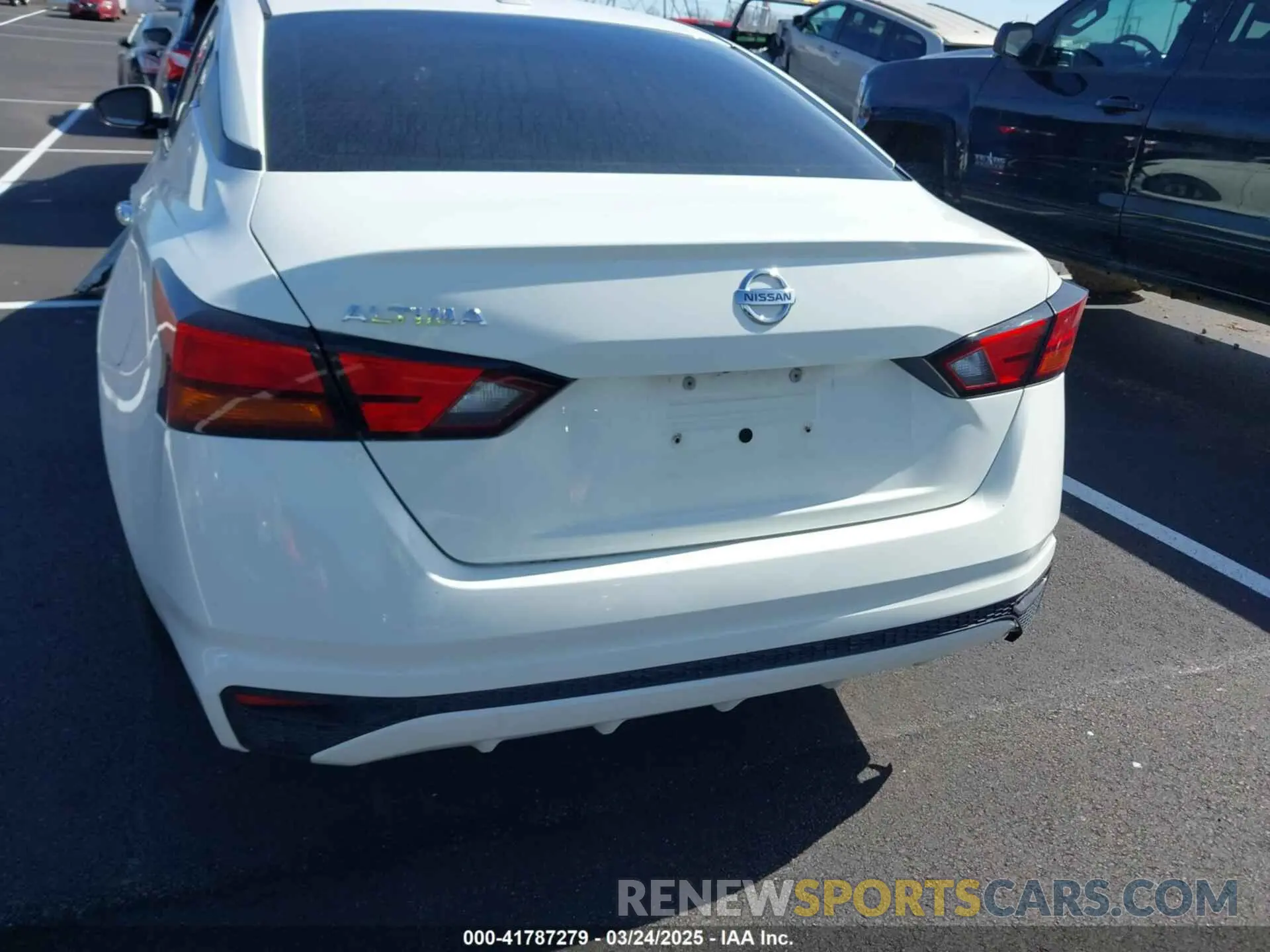17 fotografías del automóvil dañado 1N4BL4BV5LC123169 NISSAN ALTIMA 2020