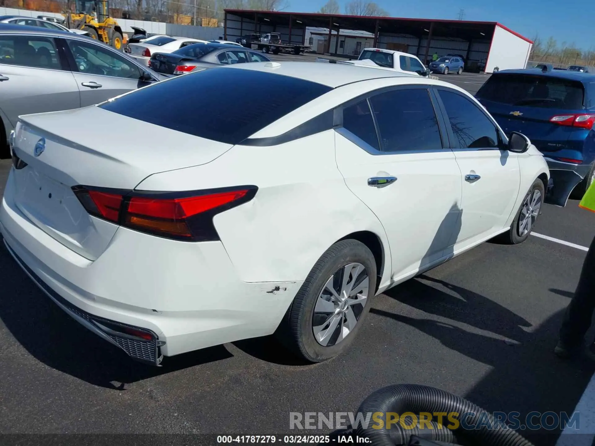 4 fotografías del automóvil dañado 1N4BL4BV5LC123169 NISSAN ALTIMA 2020