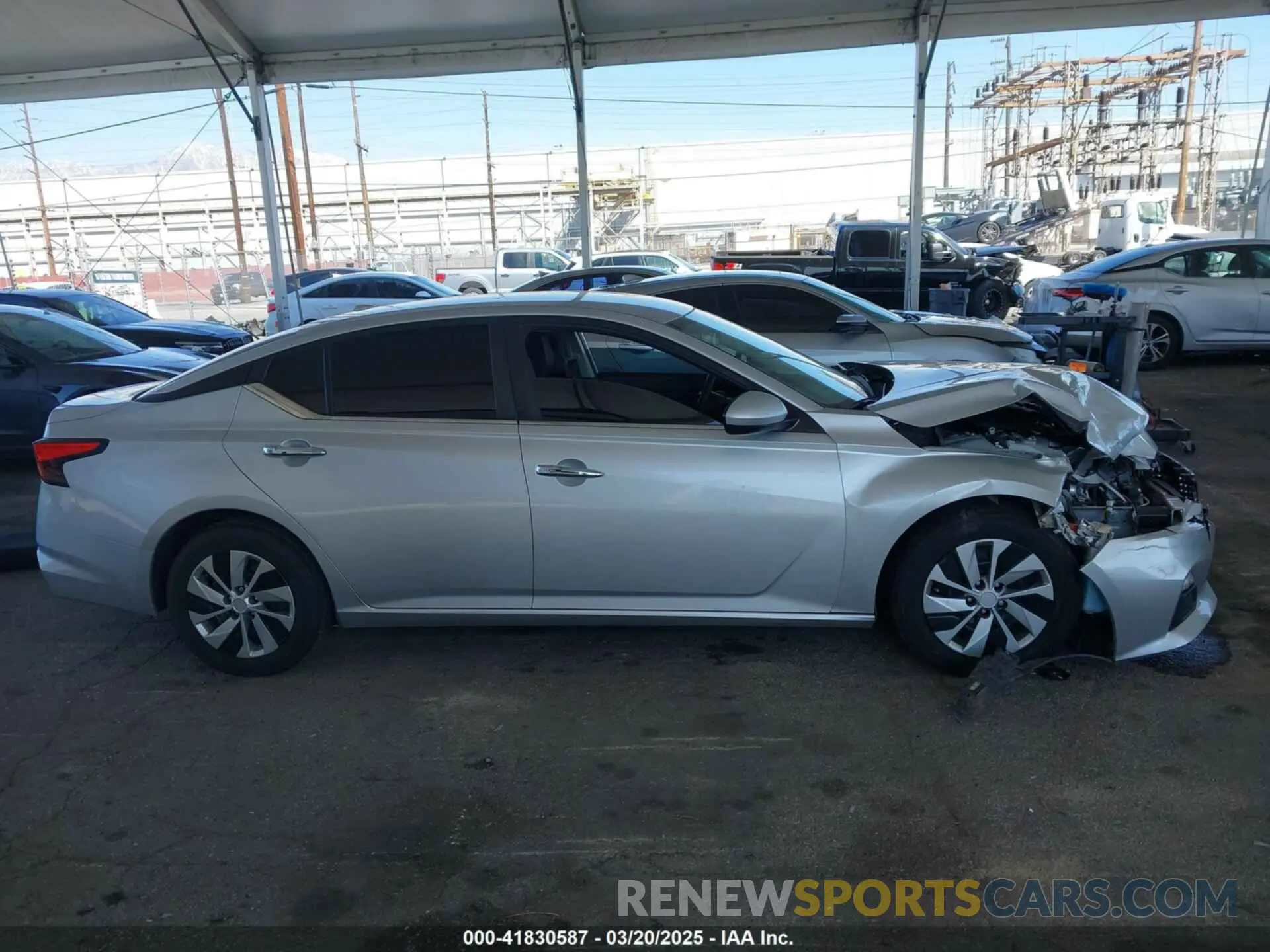 12 fotografías del automóvil dañado 1N4BL4BV5LC147469 NISSAN ALTIMA 2020