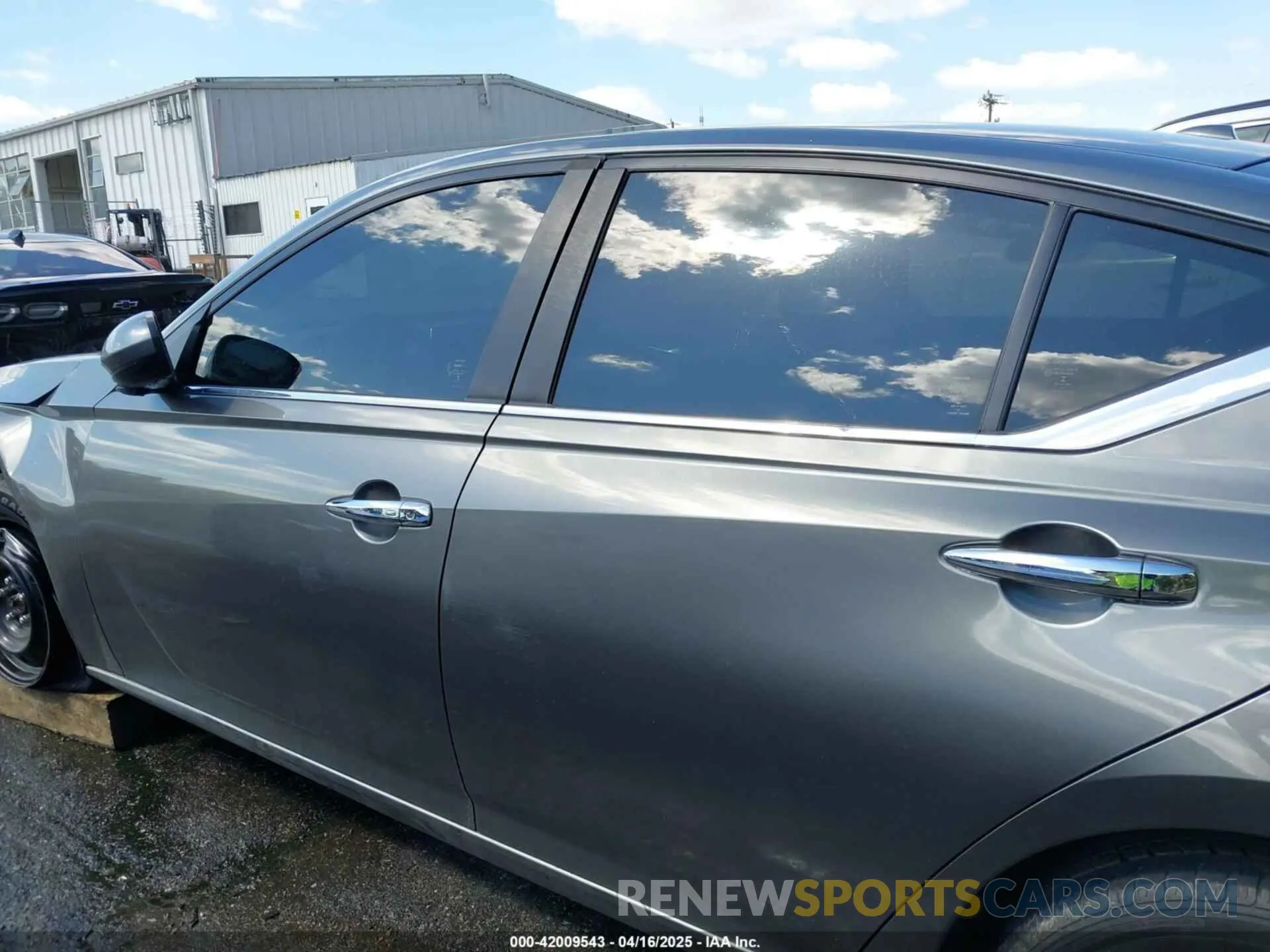 14 fotografías del automóvil dañado 1N4BL4BV5LC160772 NISSAN ALTIMA 2020