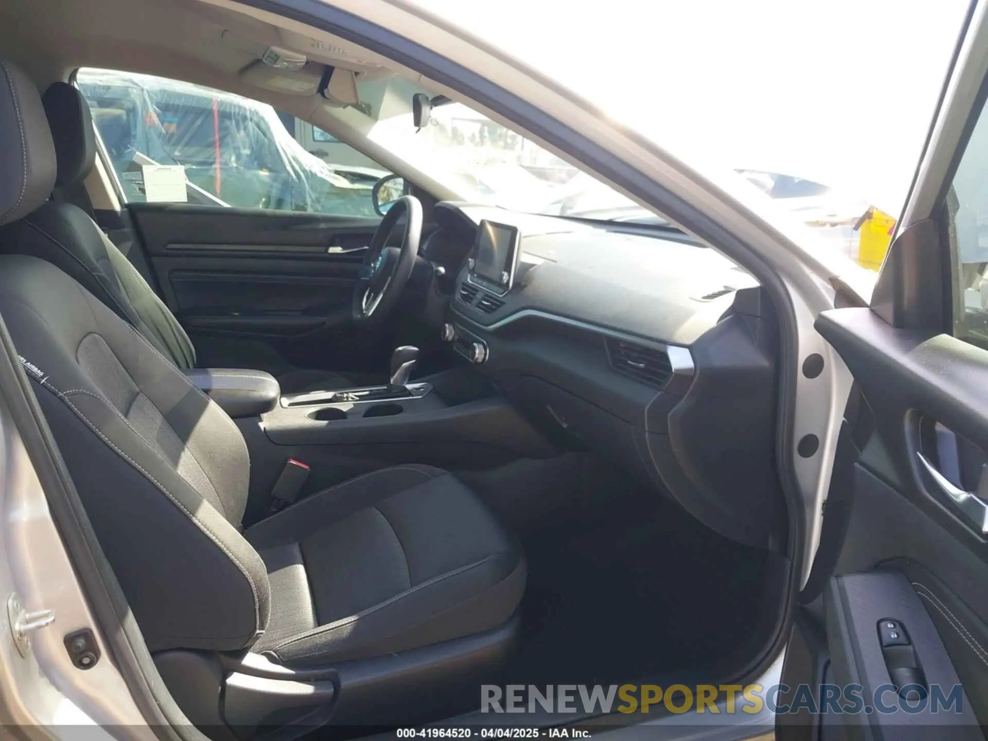5 fotografías del automóvil dañado 1N4BL4BV5LC167625 NISSAN ALTIMA 2020