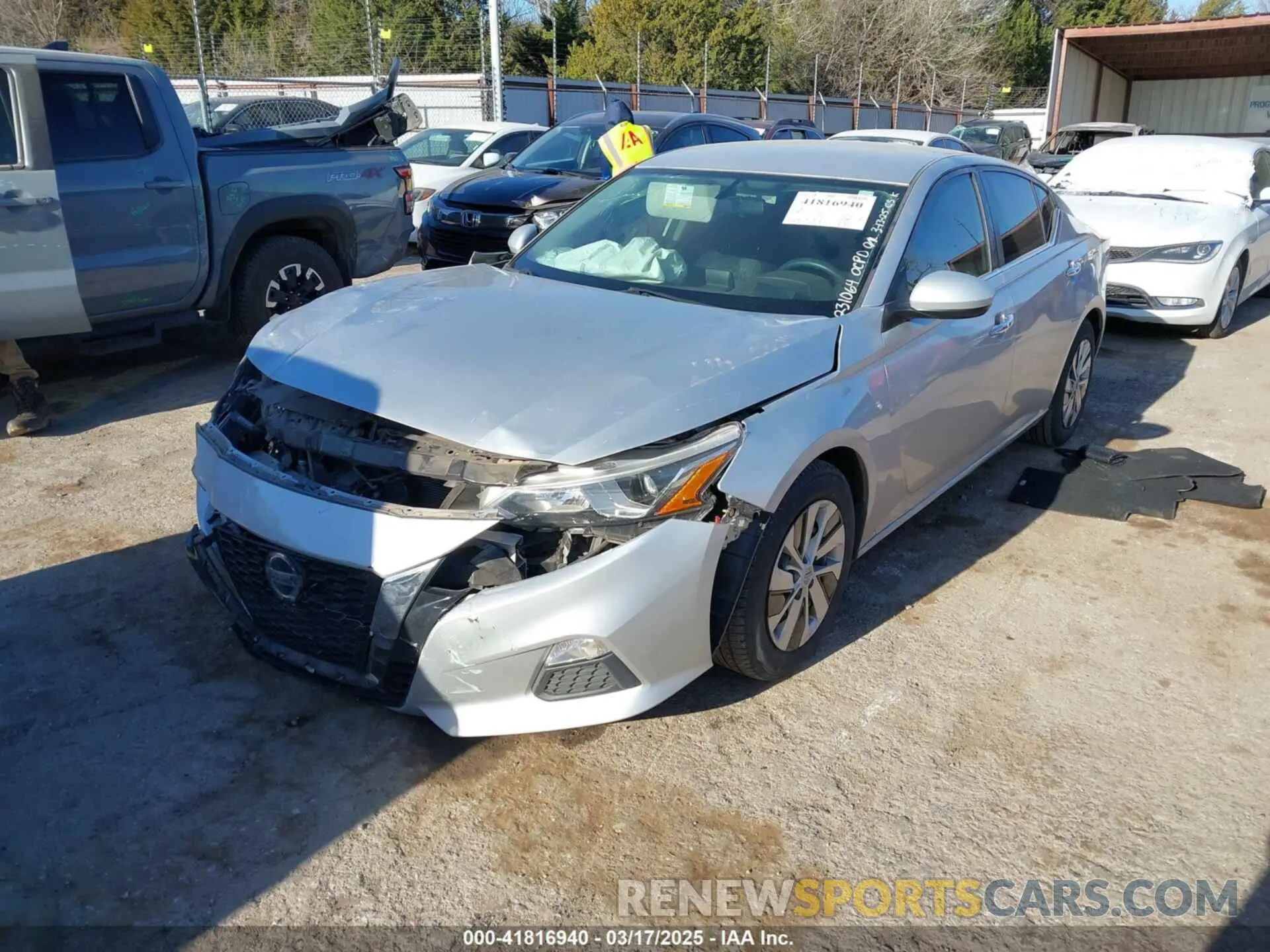 2 fotografías del automóvil dañado 1N4BL4BV5LC202308 NISSAN ALTIMA 2020