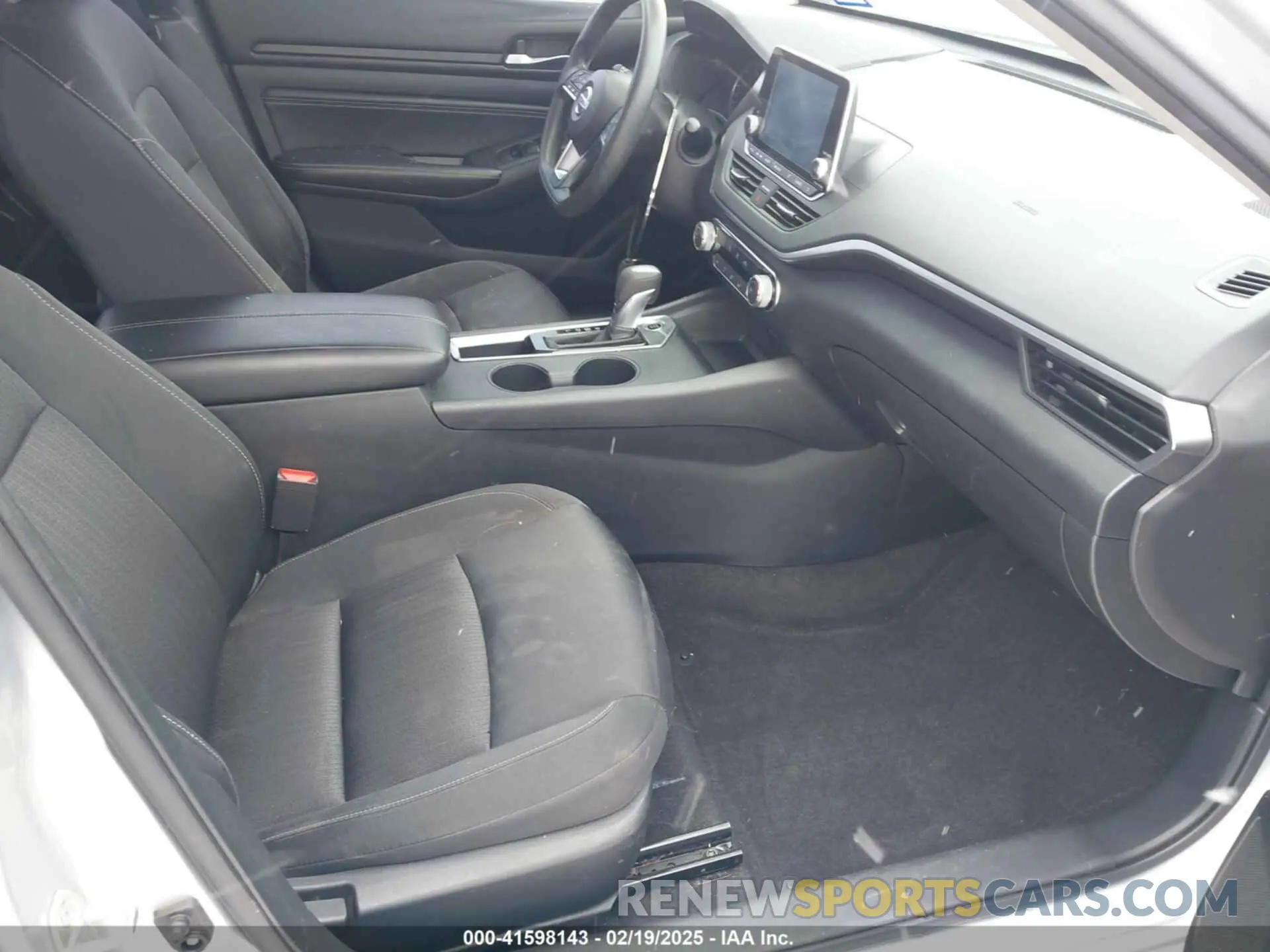 5 fotografías del automóvil dañado 1N4BL4BV5LC254425 NISSAN ALTIMA 2020