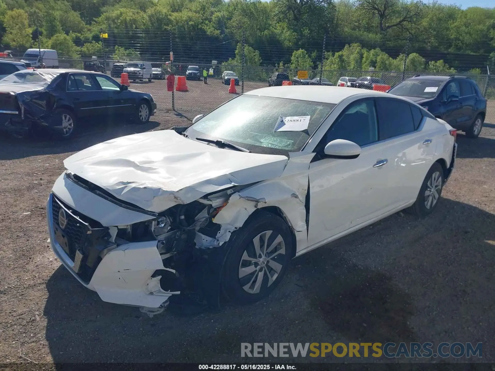 2 fotografías del automóvil dañado 1N4BL4BV5LC255512 NISSAN ALTIMA 2020