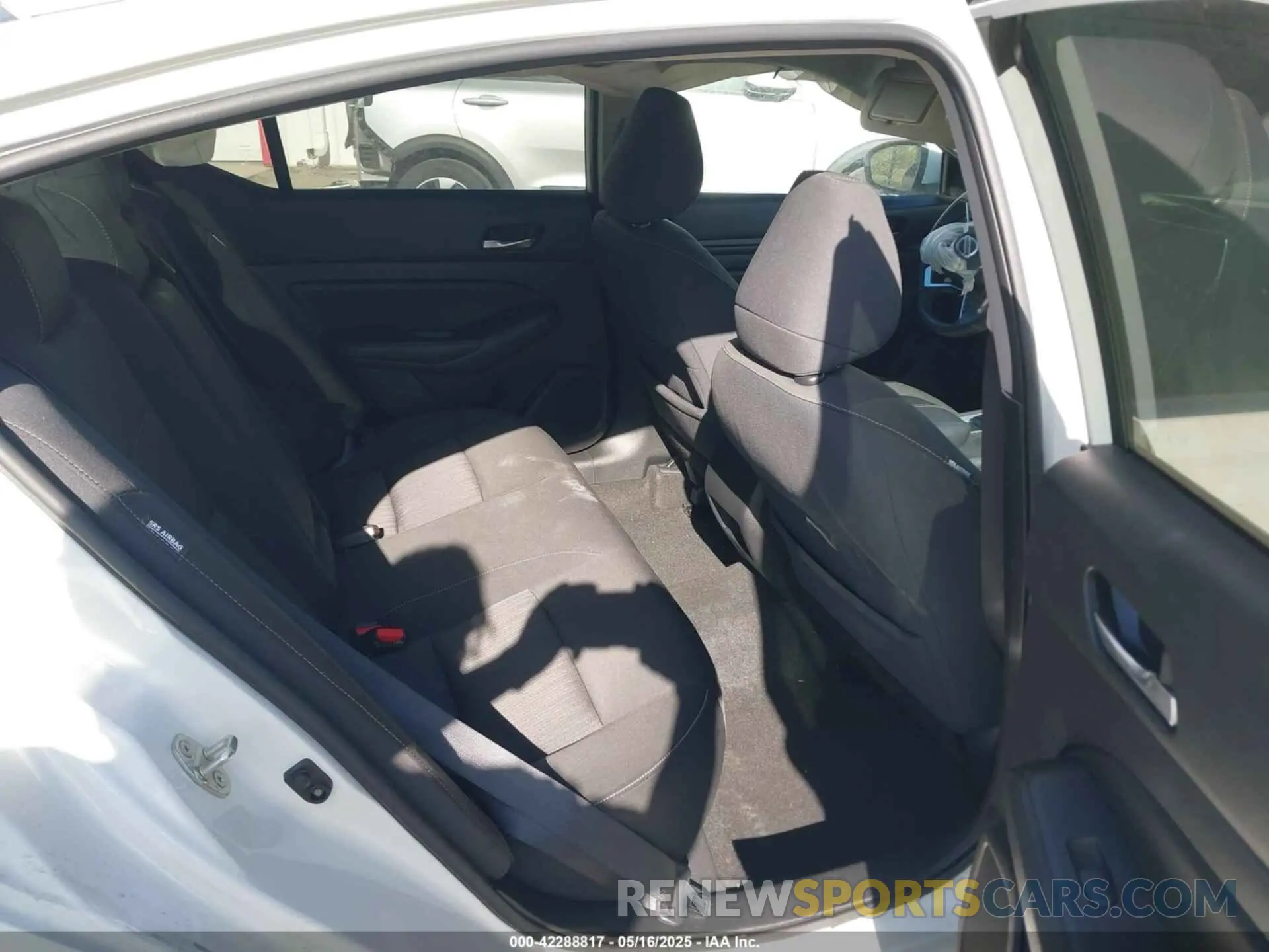 8 fotografías del automóvil dañado 1N4BL4BV5LC255512 NISSAN ALTIMA 2020