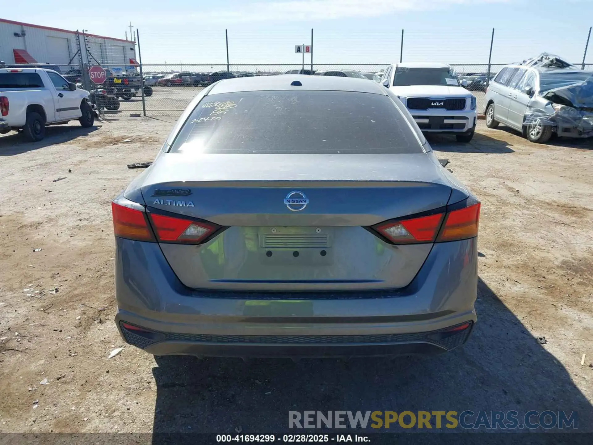 17 fotografías del automóvil dañado 1N4BL4BV5LC277221 NISSAN ALTIMA 2020
