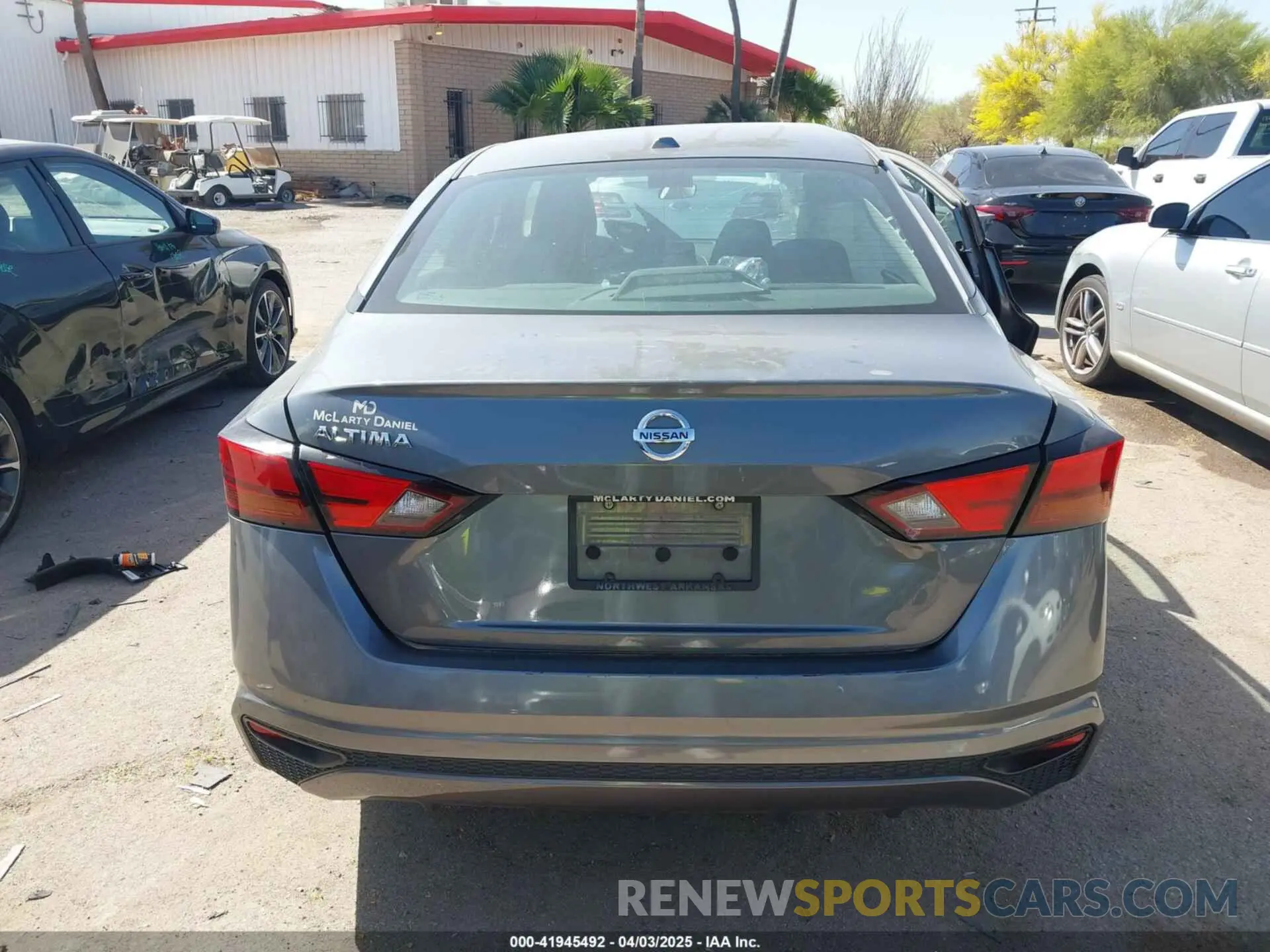 17 fotografías del automóvil dañado 1N4BL4BV5LN321948 NISSAN ALTIMA 2020